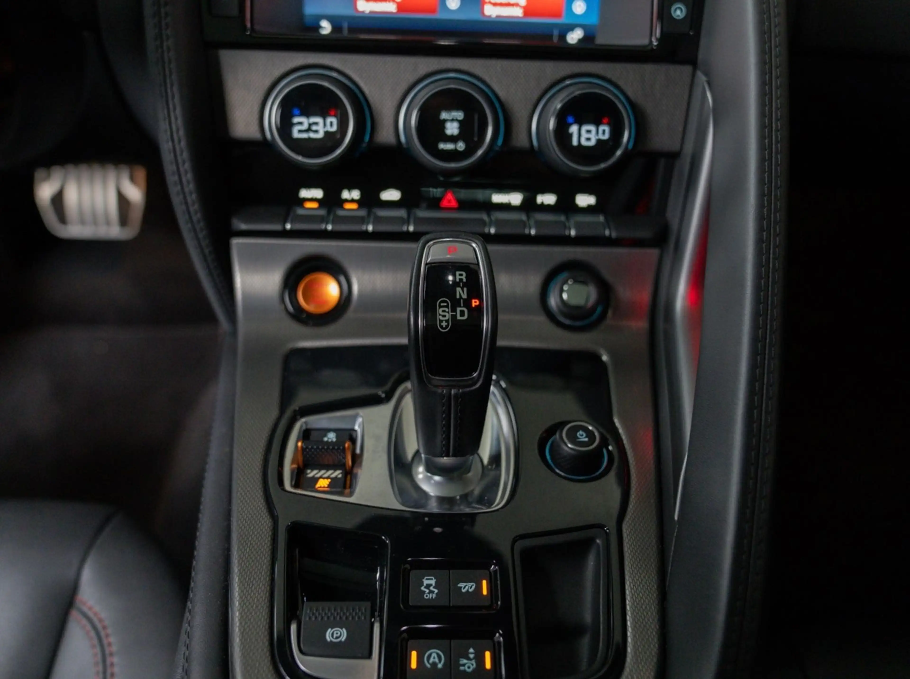 Jaguar F-Type V6 S AWD *Pano*Performanceseats*Memory* — photo 14