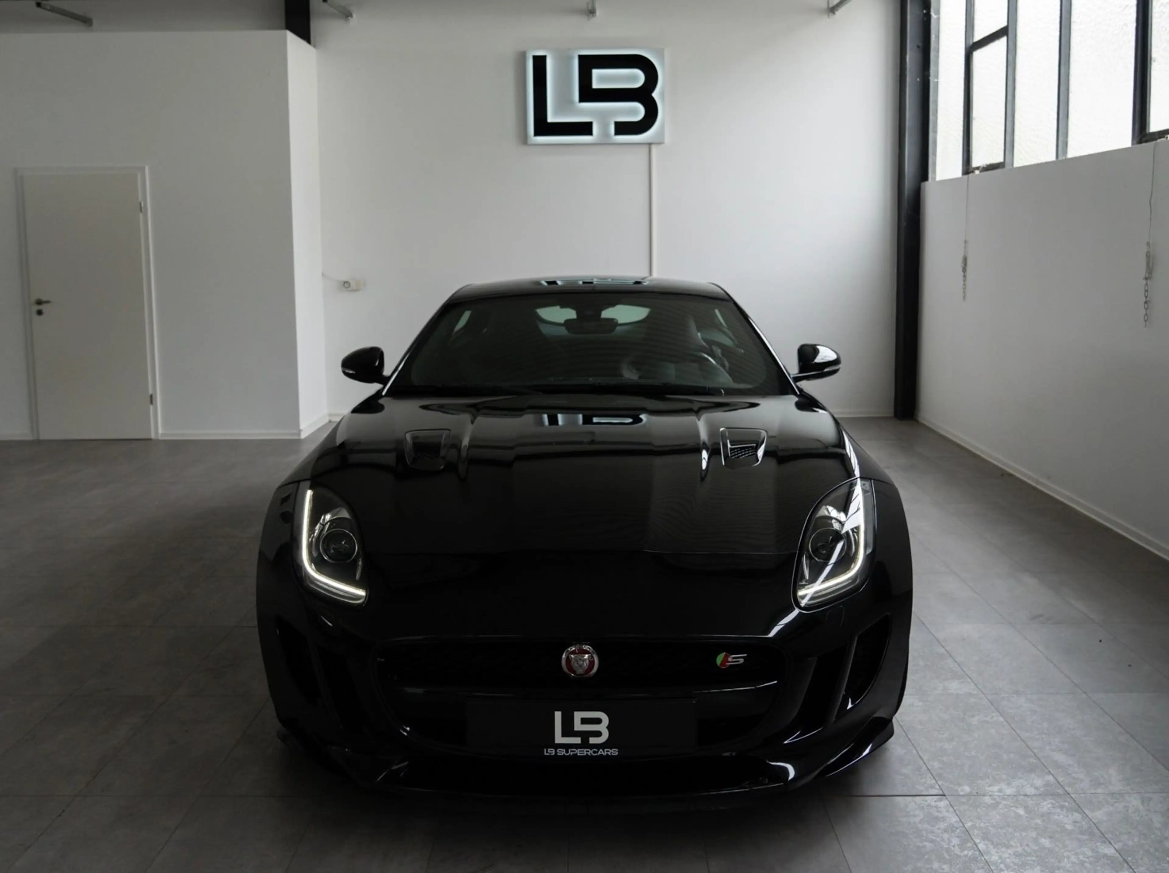 Jaguar F-Type V6 S AWD *Pano*Performanceseats*Memory* — photo 2