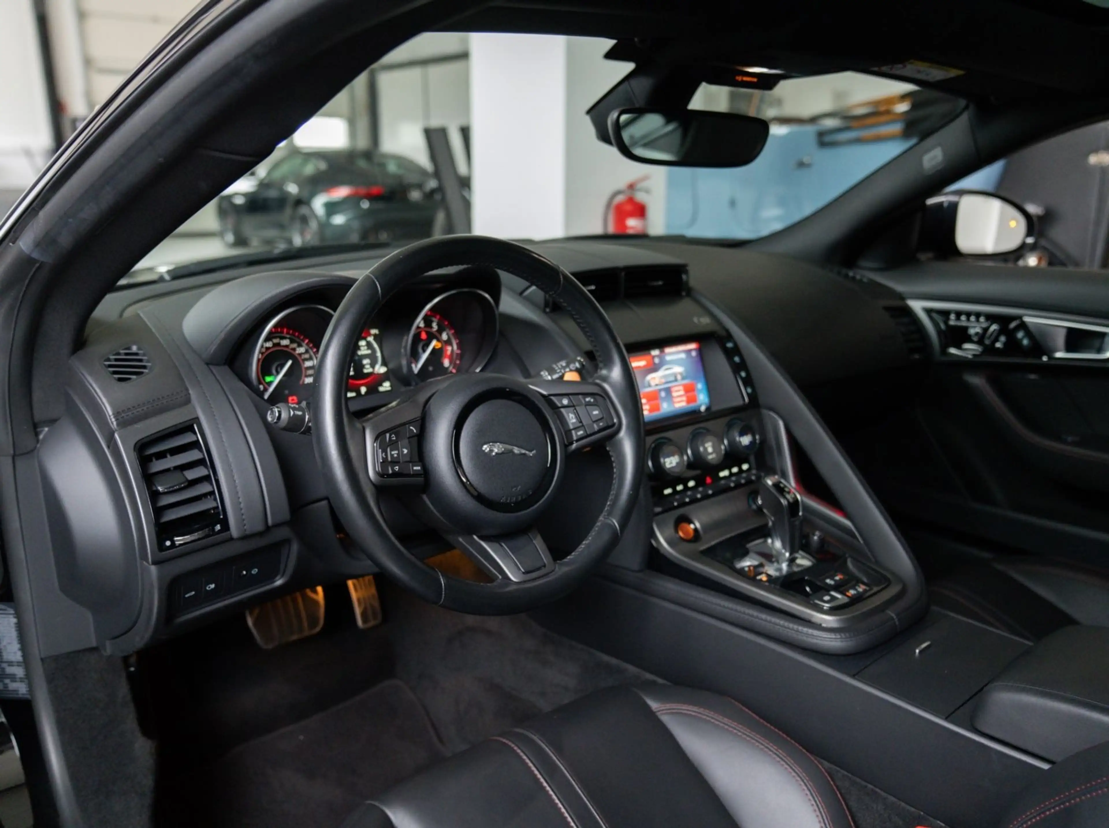 Jaguar F-Type V6 S AWD *Pano*Performanceseats*Memory* — photo 11