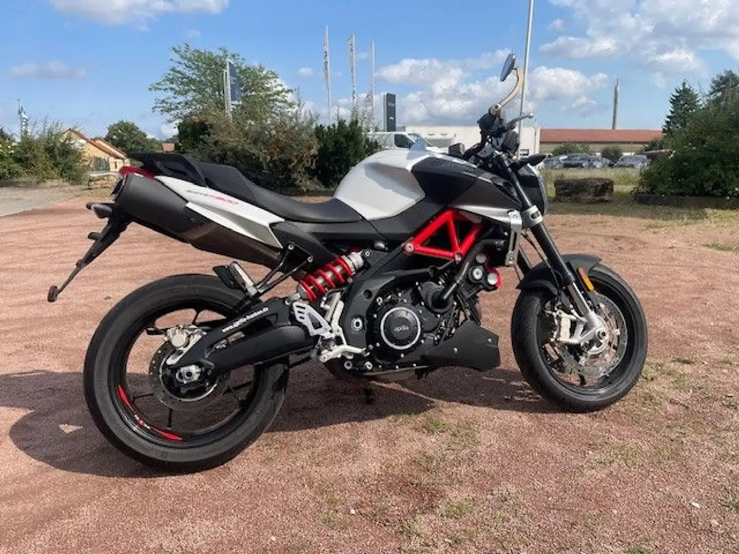 Aprilia Shiver 900 Fehér - 2
