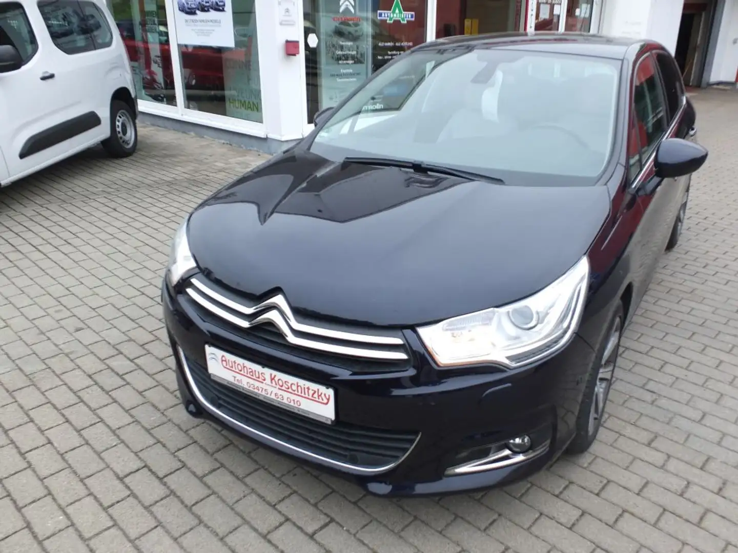 Citroen C4 PureTech 130 Stop & Start EAT6 Shine Niebieski - 2