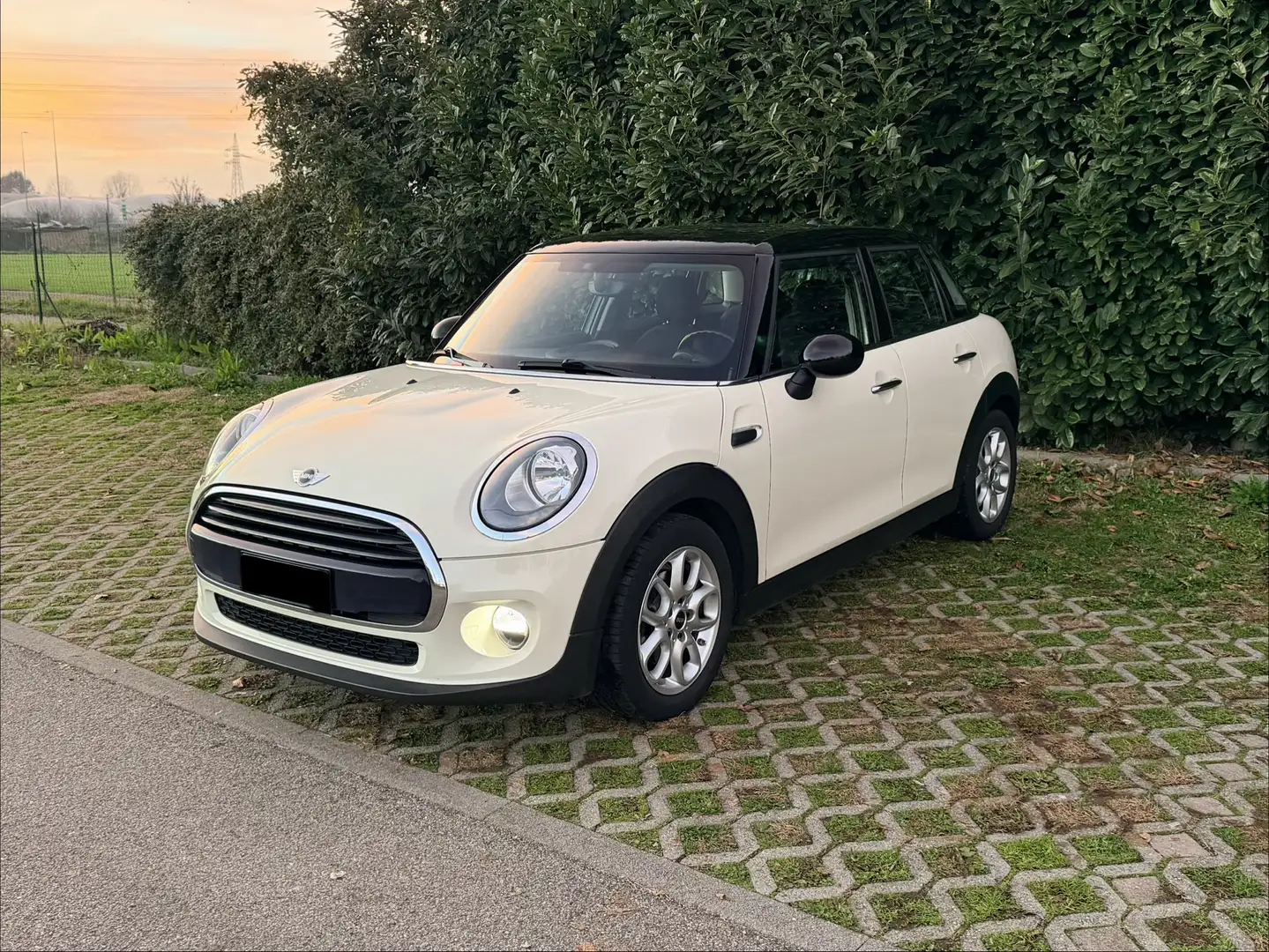 MINI Cooper D 1.5 Business XL 5p my18 Beige - 2