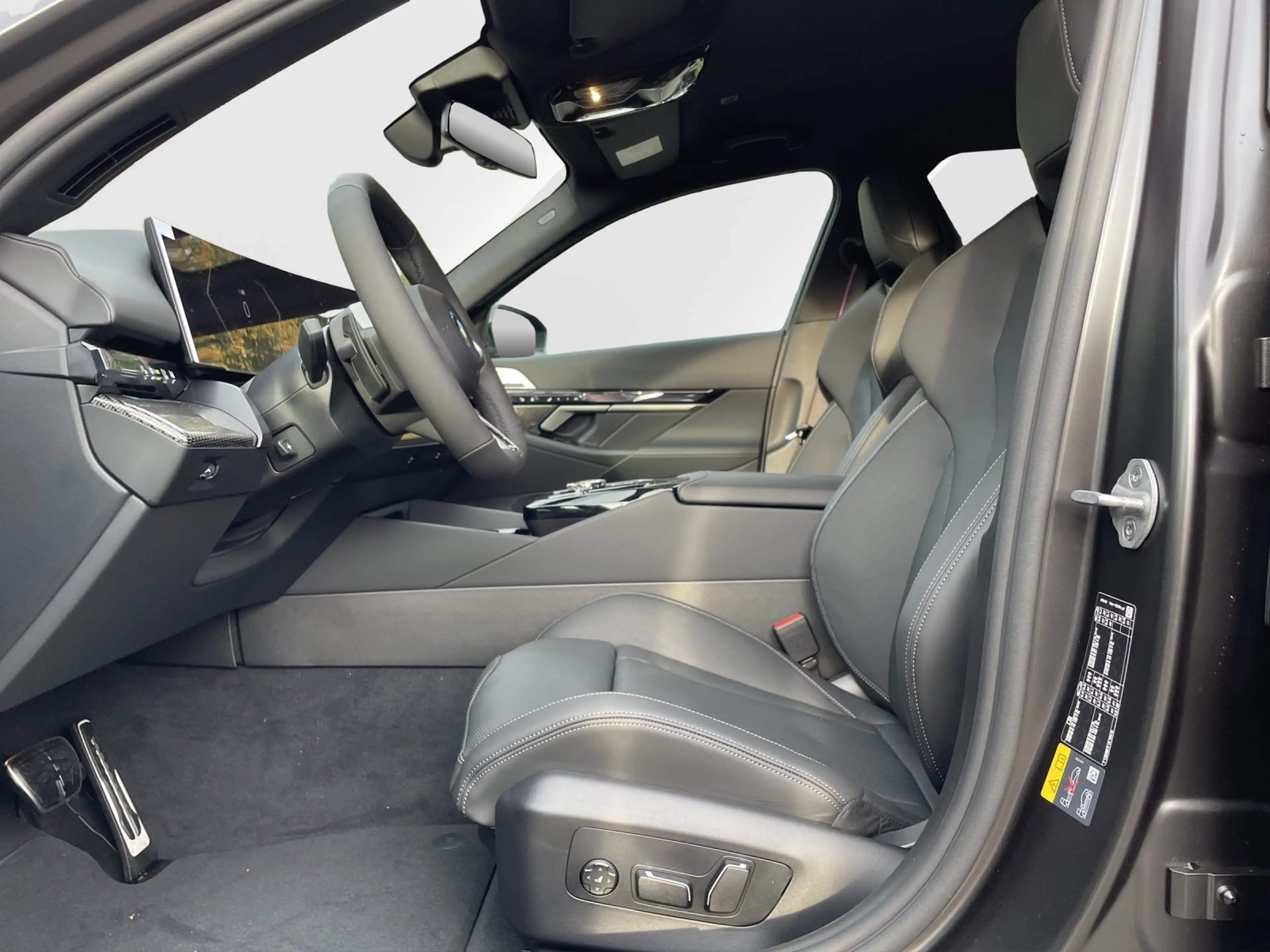 BMW 550 e xDrive - UPE 104.080,- € #exclusive/ 0,5% — photo 11