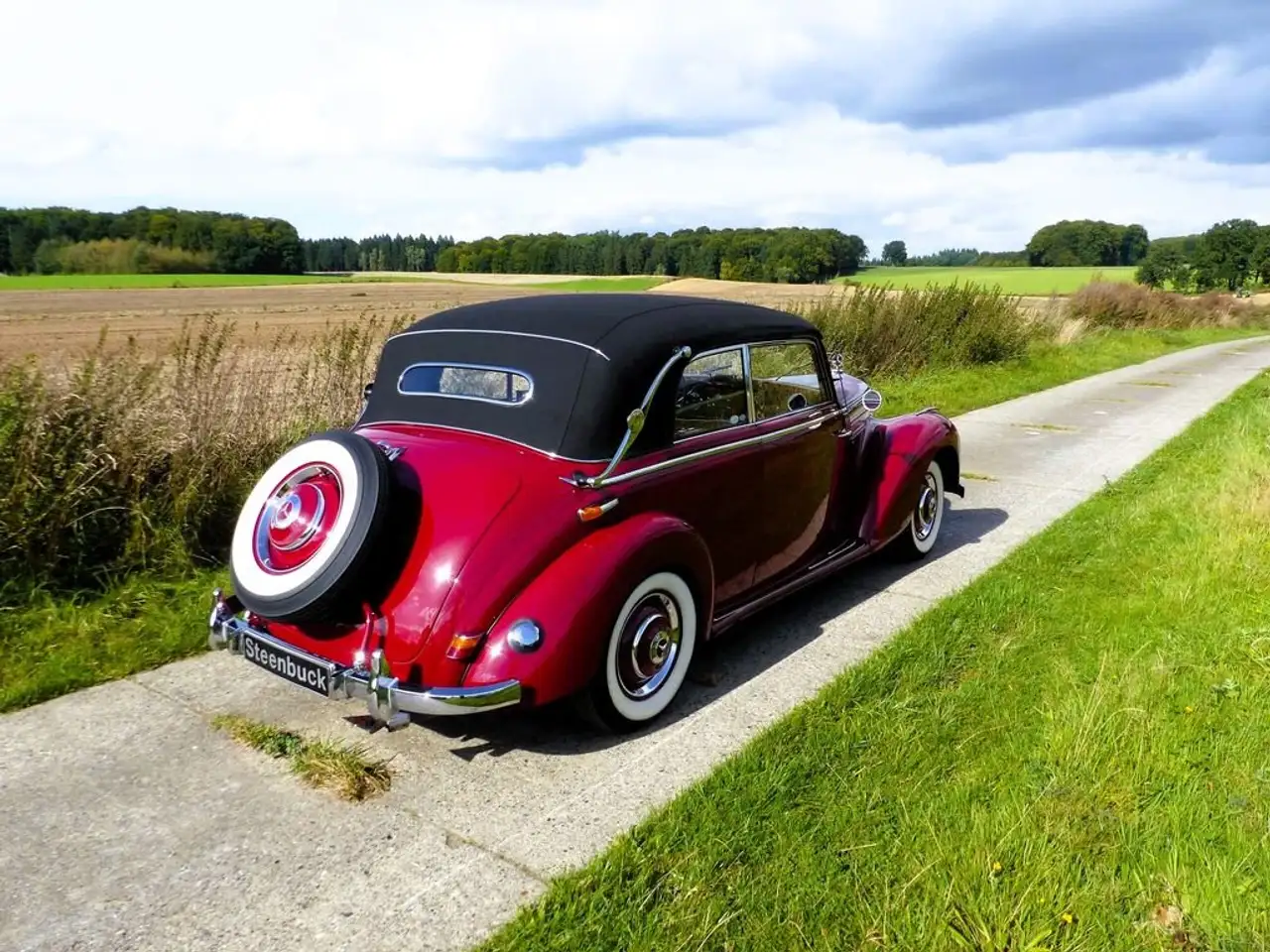 Mercedes-Benz 220 (W 187) Cabriolet B - Zweitürer mit 4 Sitzen, foto 6