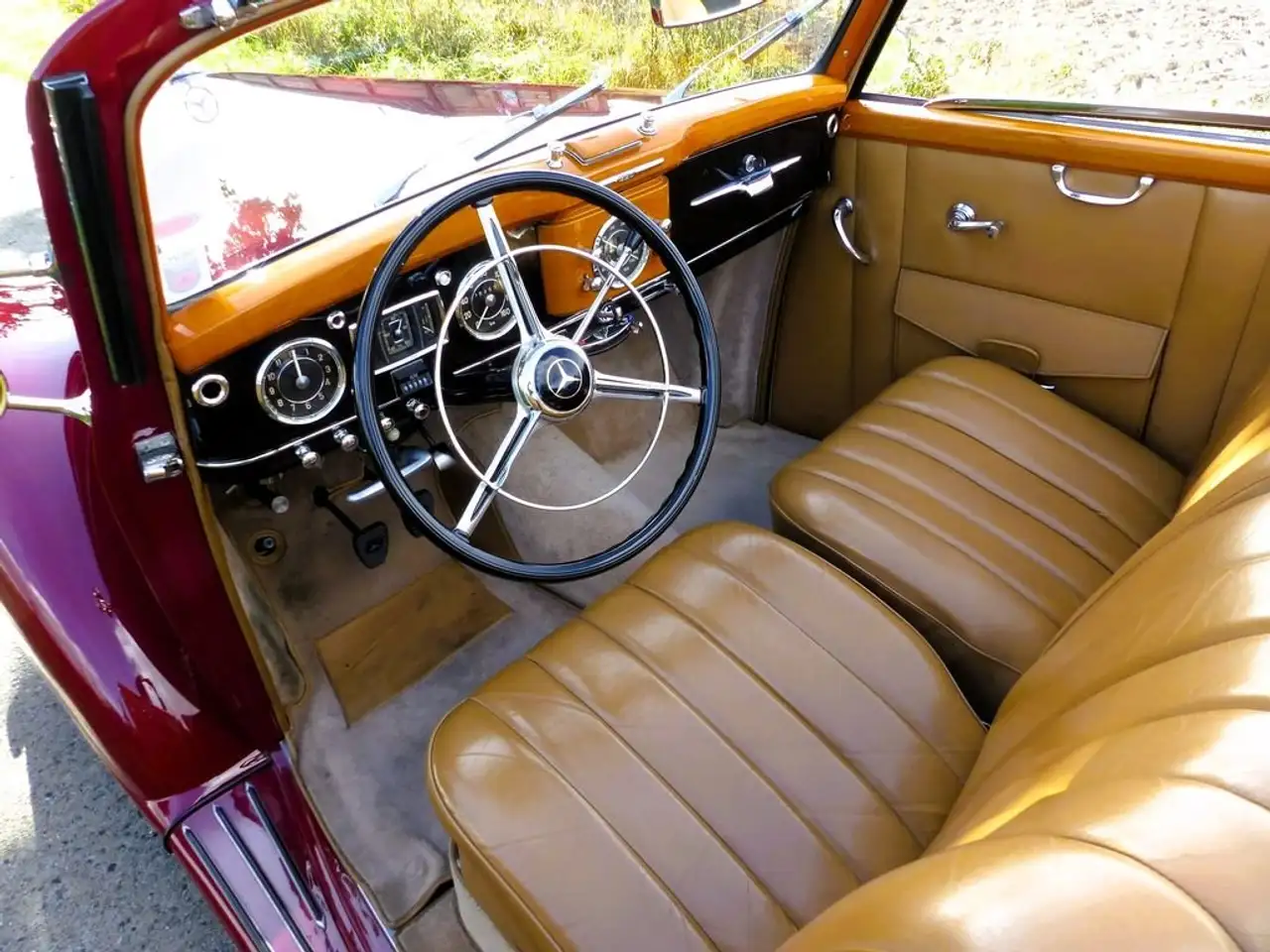 Mercedes-Benz 220 (W 187) Cabriolet B - Zweitürer mit 4 Sitzen, foto 8