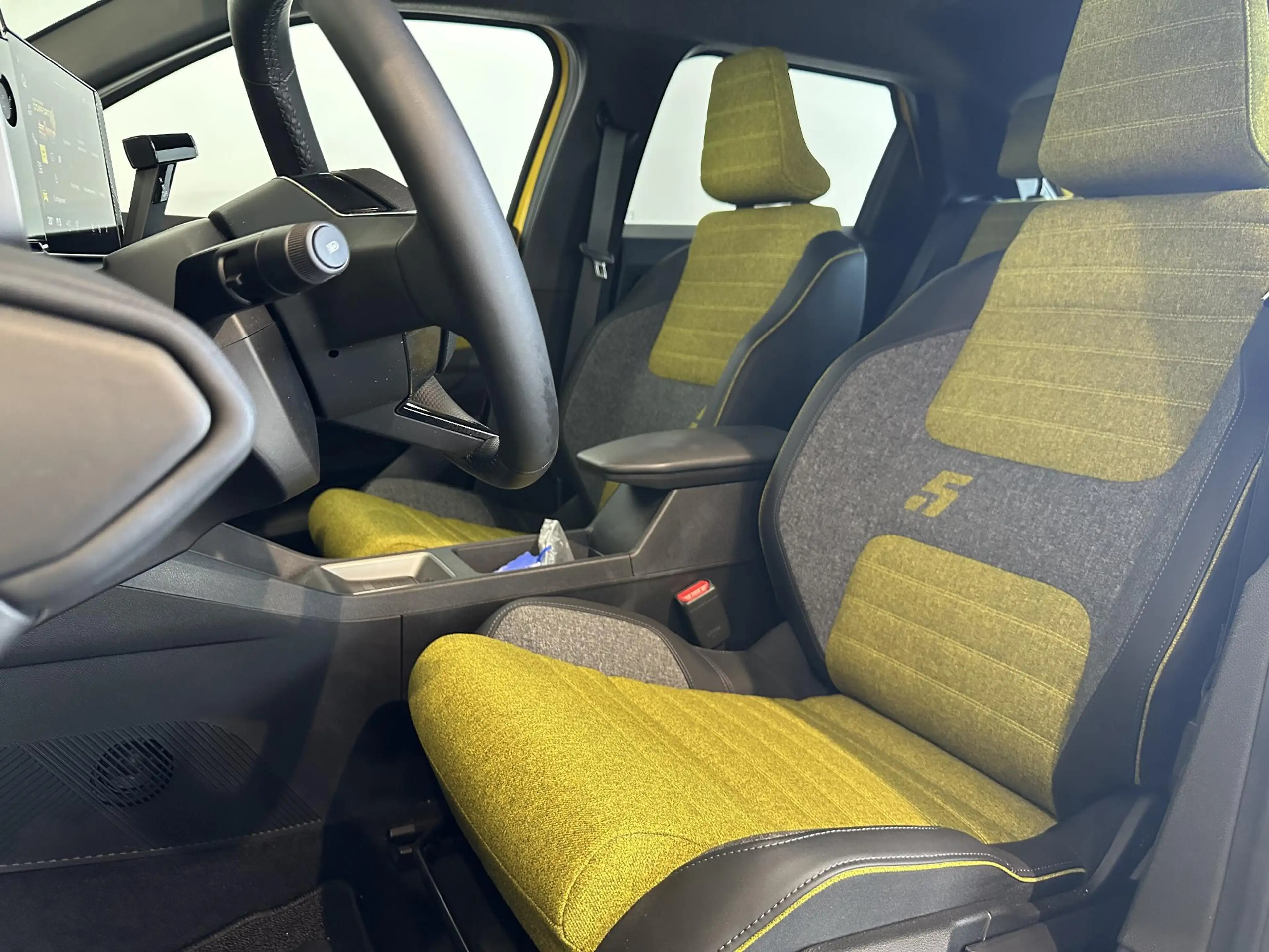 Renault R 5 urban range iconic cinq 40 kWh LAGE KM-STAND | 1E — photo 7