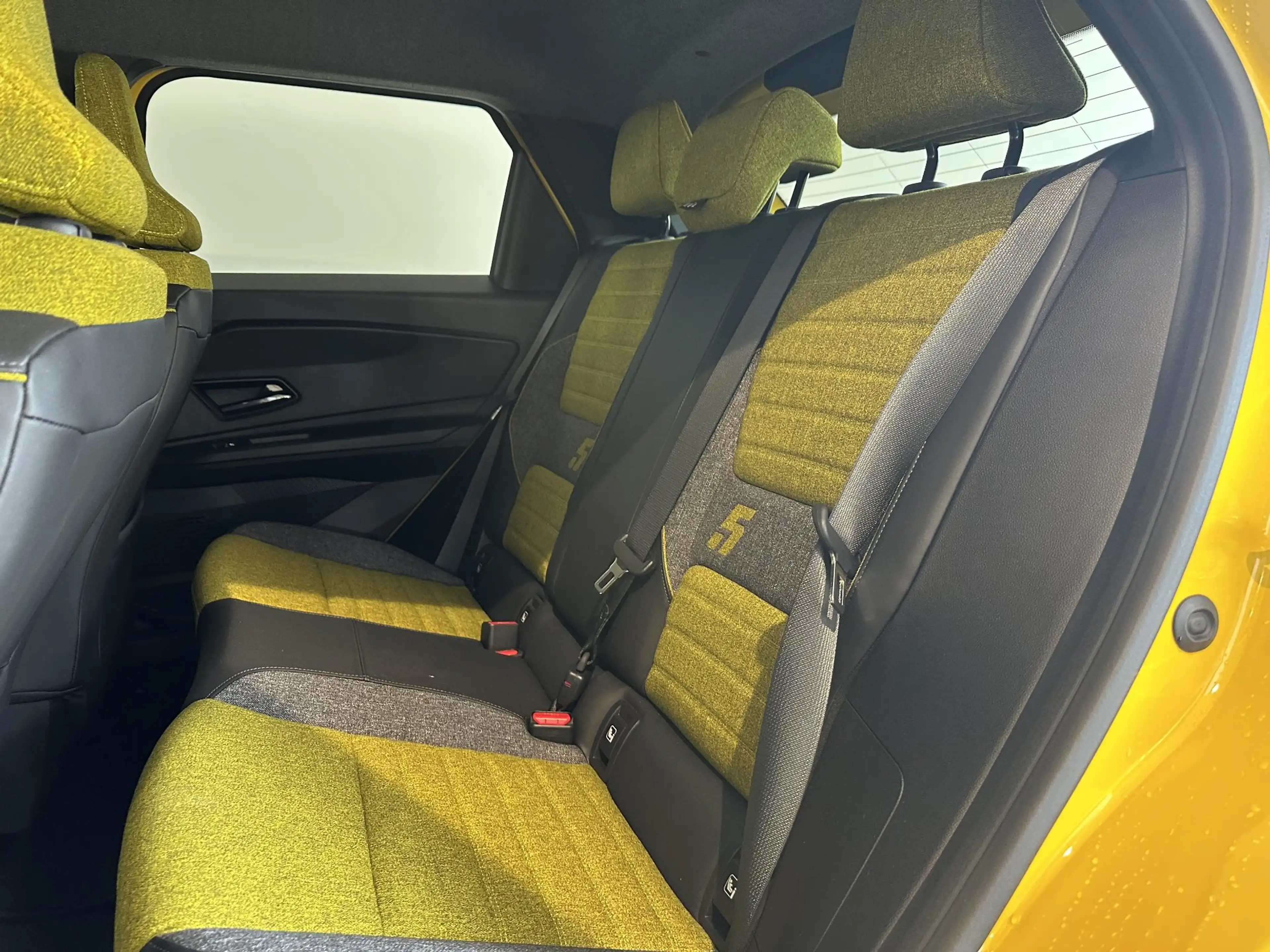 Renault R 5 urban range iconic cinq 40 kWh LAGE KM-STAND | 1E — photo 8