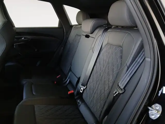 Audi Q5 SUV TDI quattro 150 kW Ansicht 15