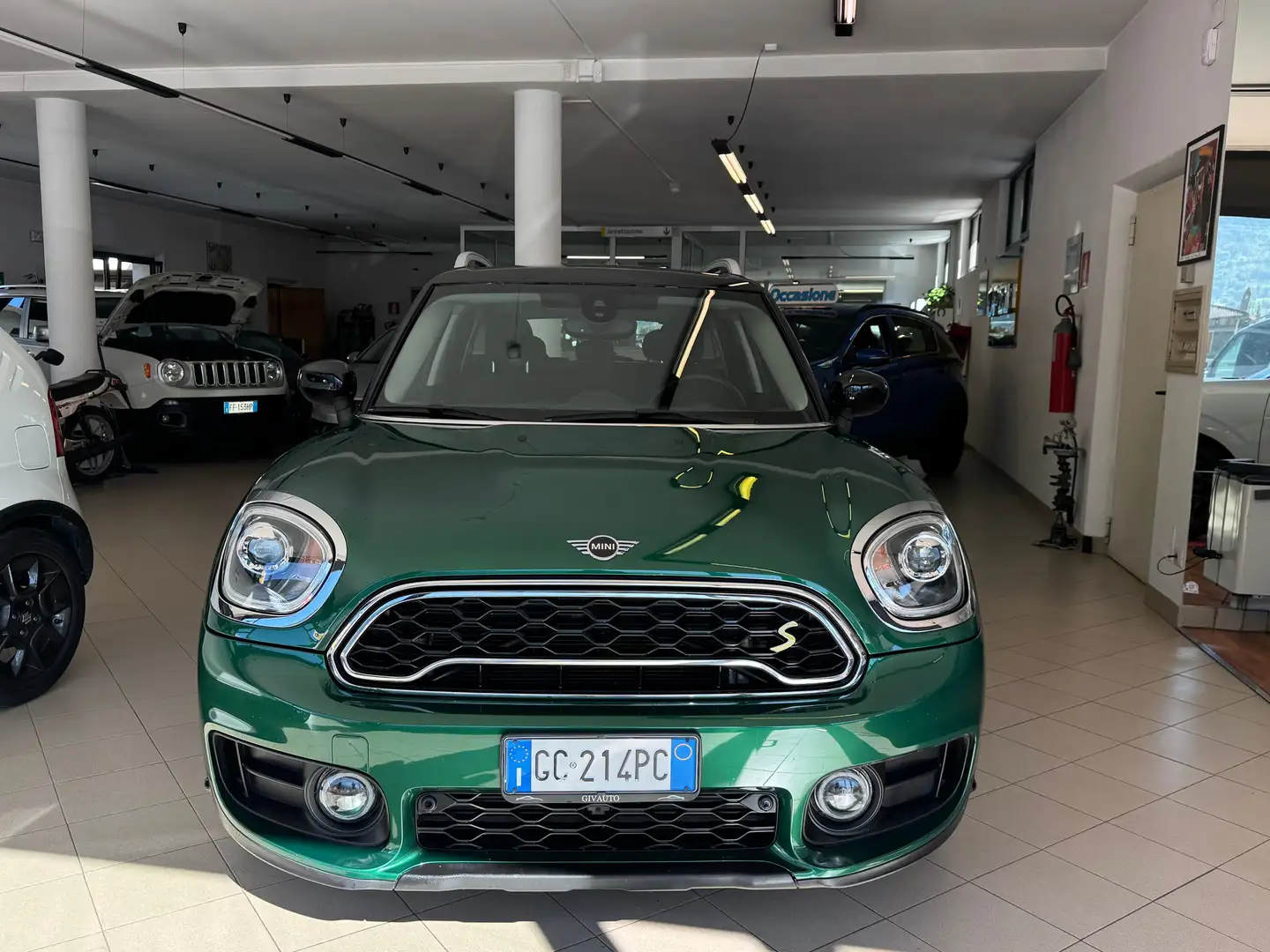 MINI Cooper SE Countryman 4X4 PLUG-IN *IVA* AUTOMATICA Groen - 2