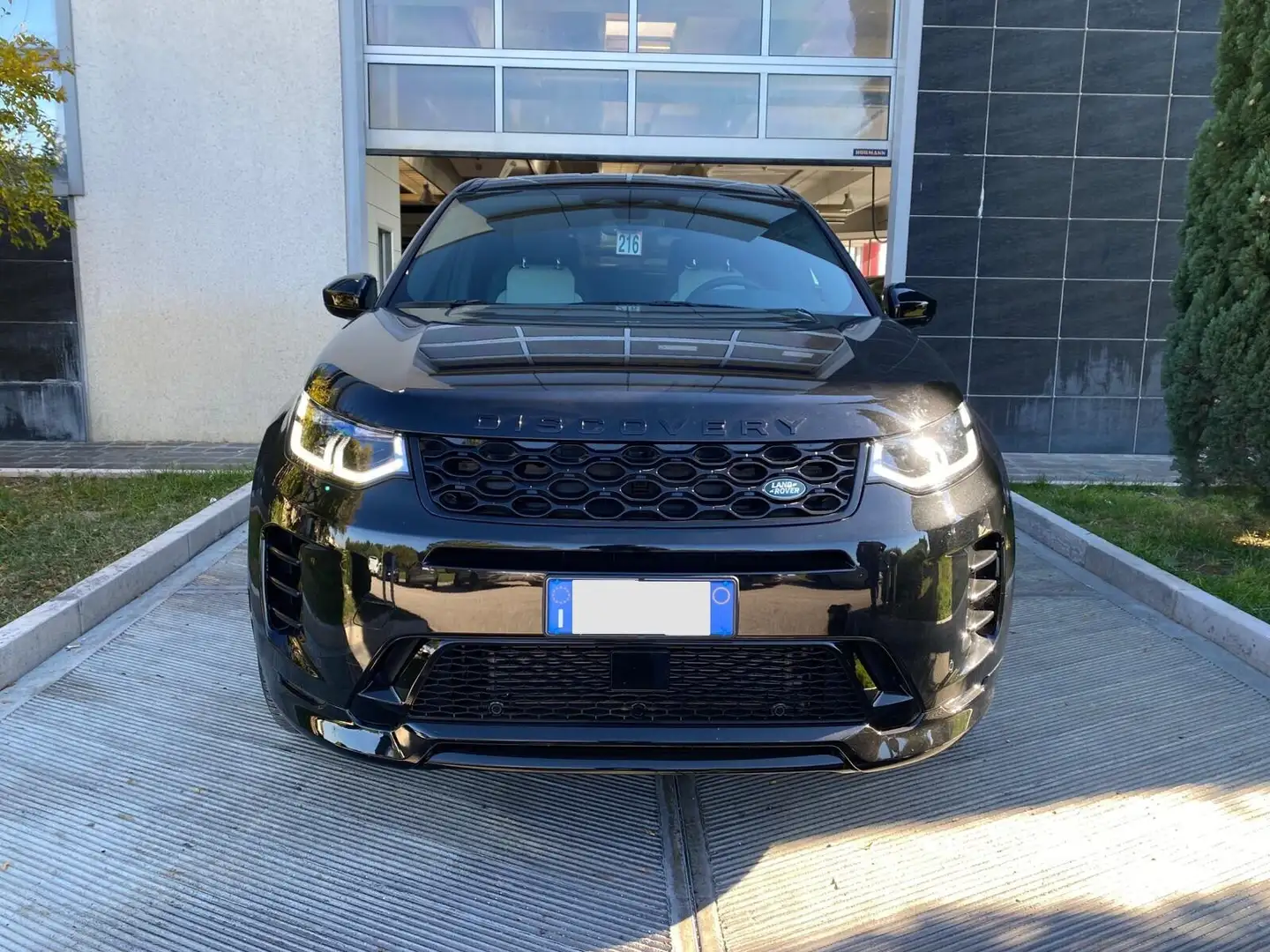 Land Rover Discovery Sport Discovery Sport 1.5 I3 PHEV 309 CV AWD Auto Dynami Schwarz - 2