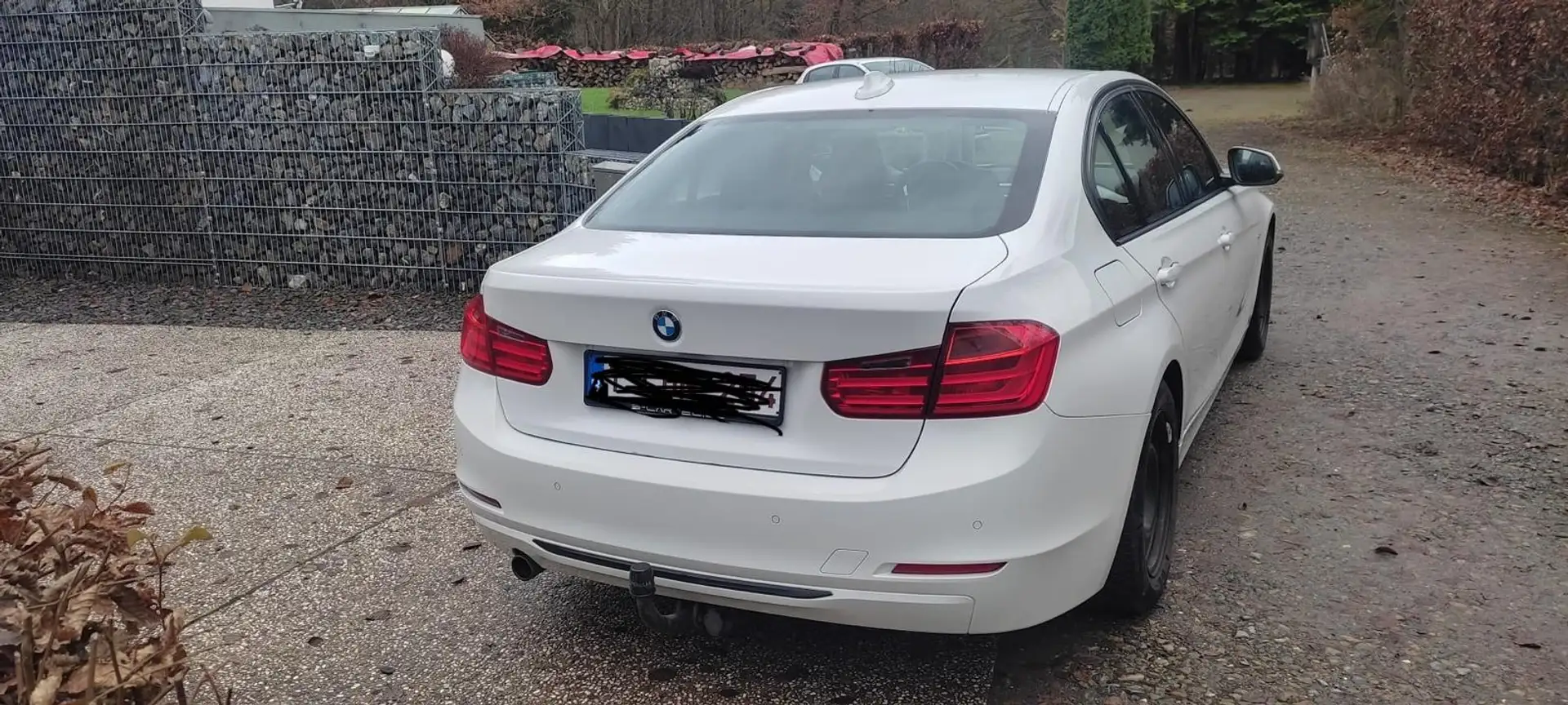 BMW 316 316d Aut. Sport Line Weiß - 2