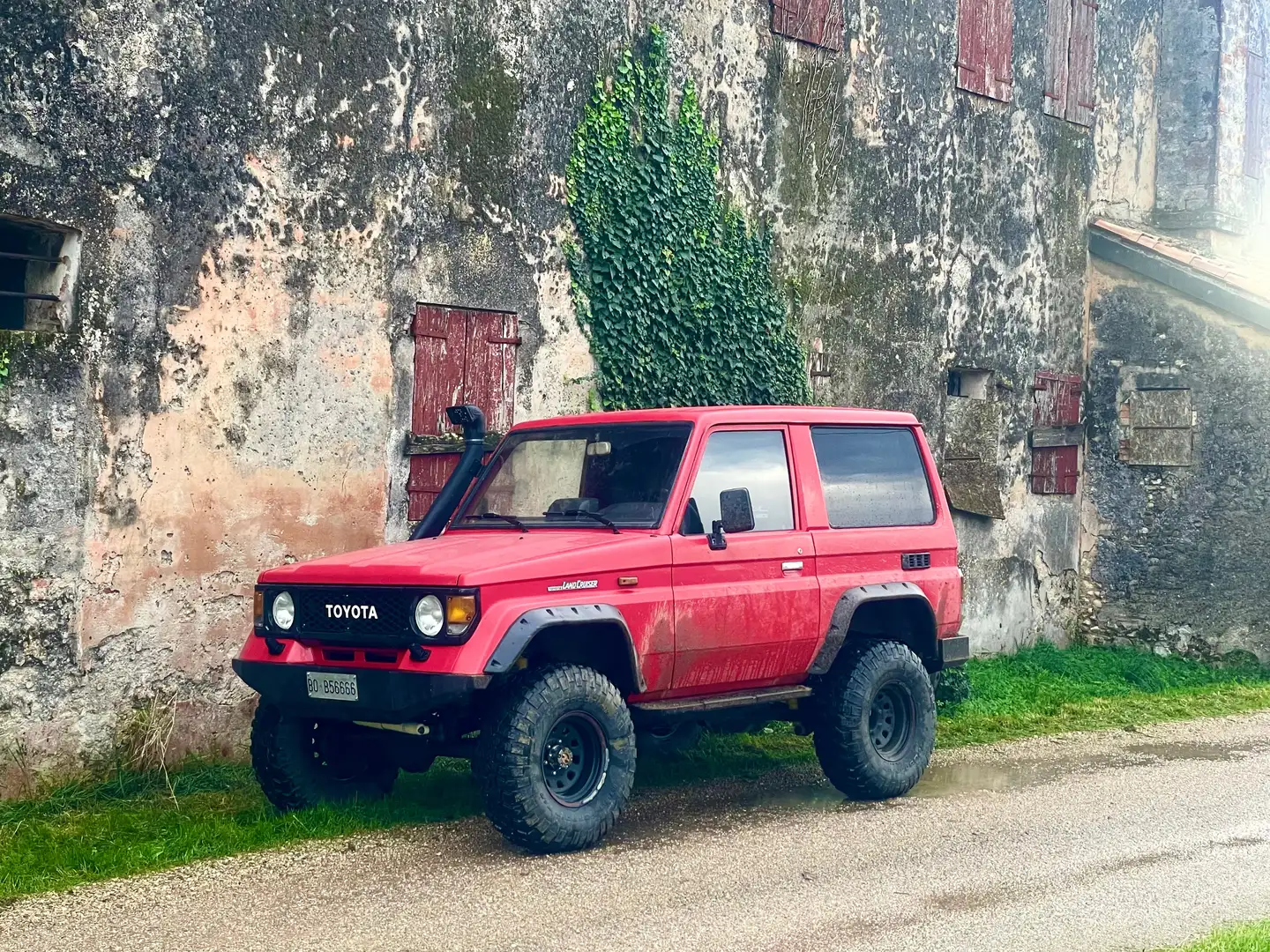 Toyota Land Cruiser lj70 Metal Top 2.5 td LX Червоний - 2