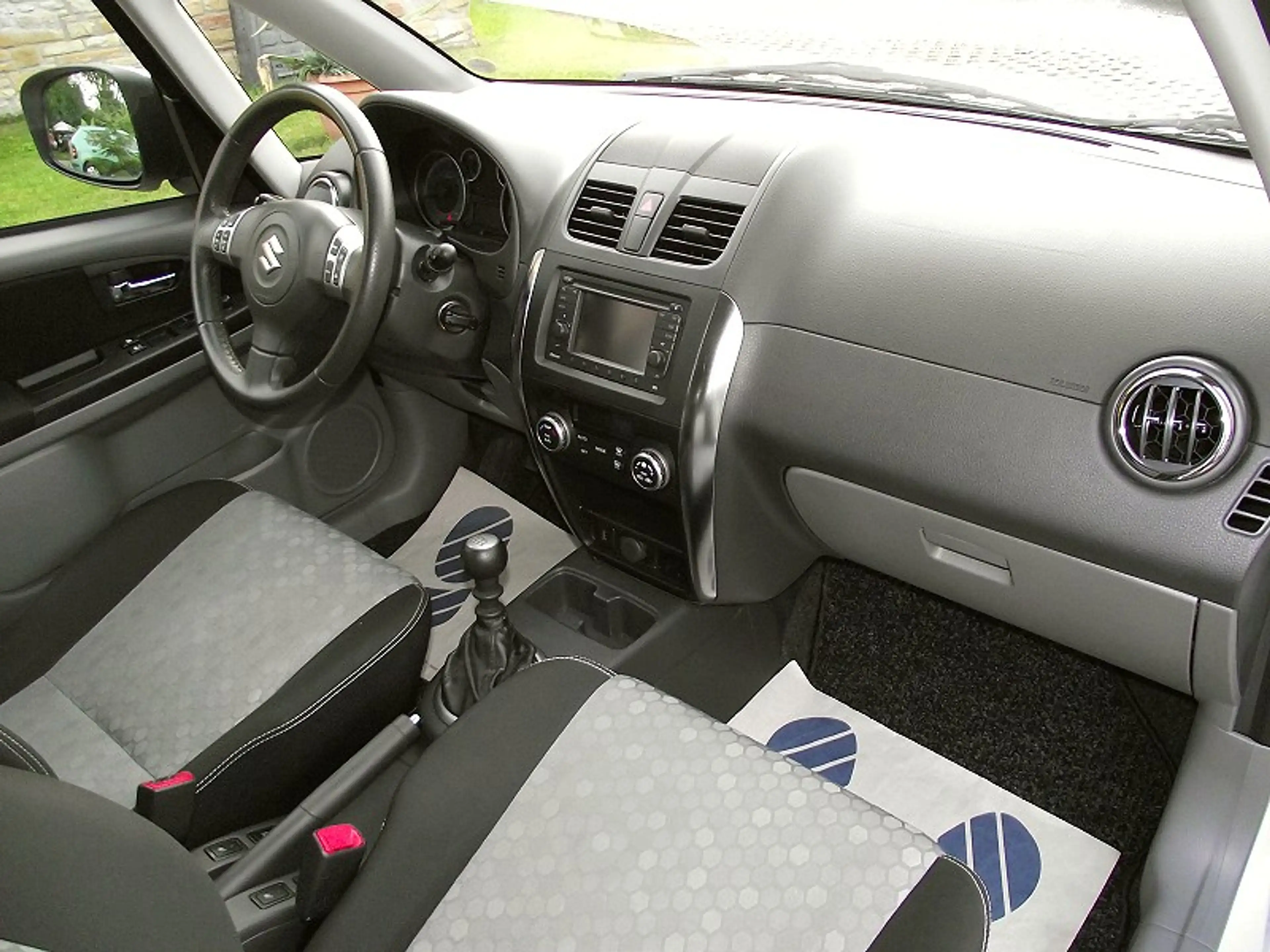 Suzuki SX4 SX4 Diesel 2.0 DDiS 4x2 Style — photo 8