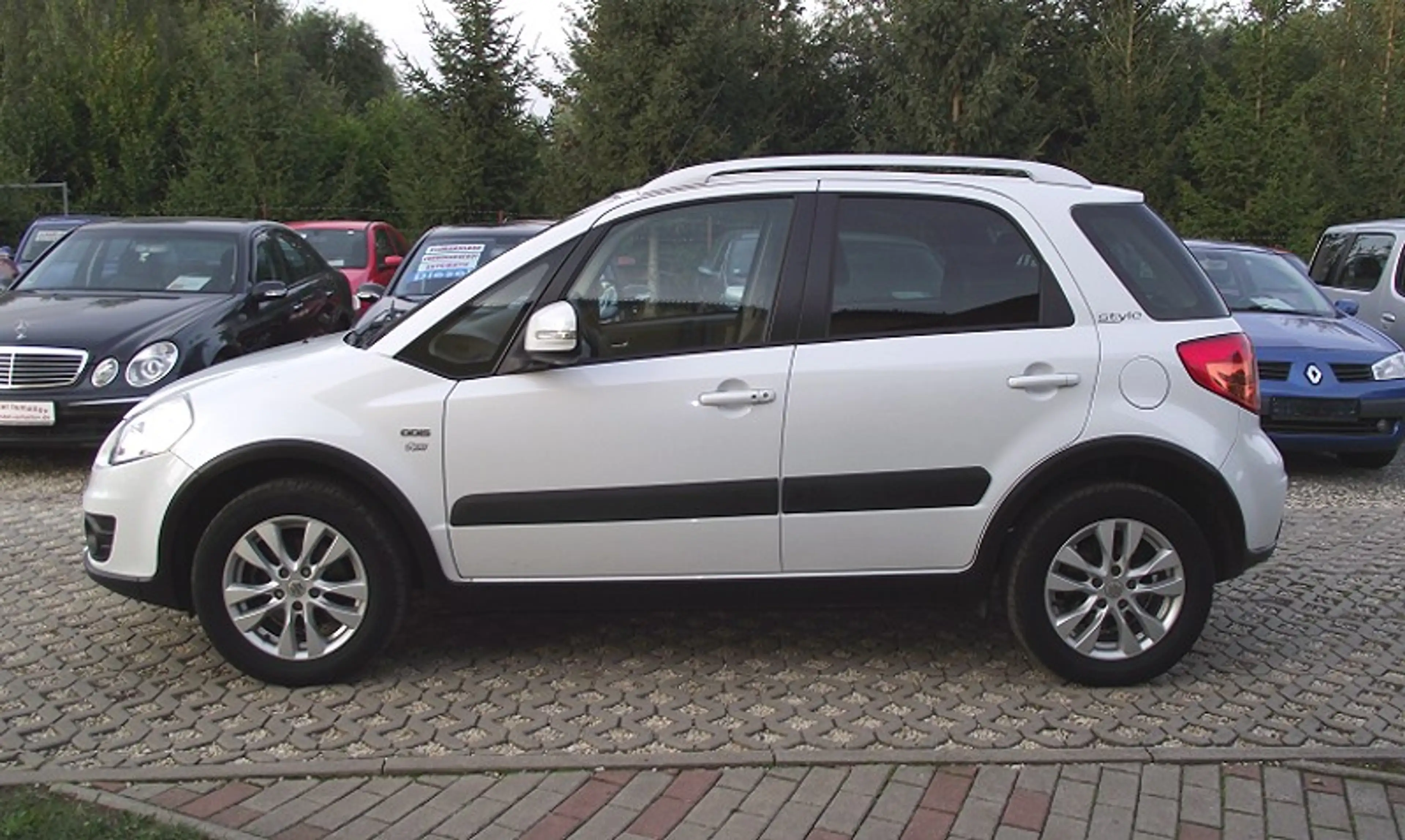 Suzuki SX4 SX4 Diesel 2.0 DDiS 4x2 Style — photo 11