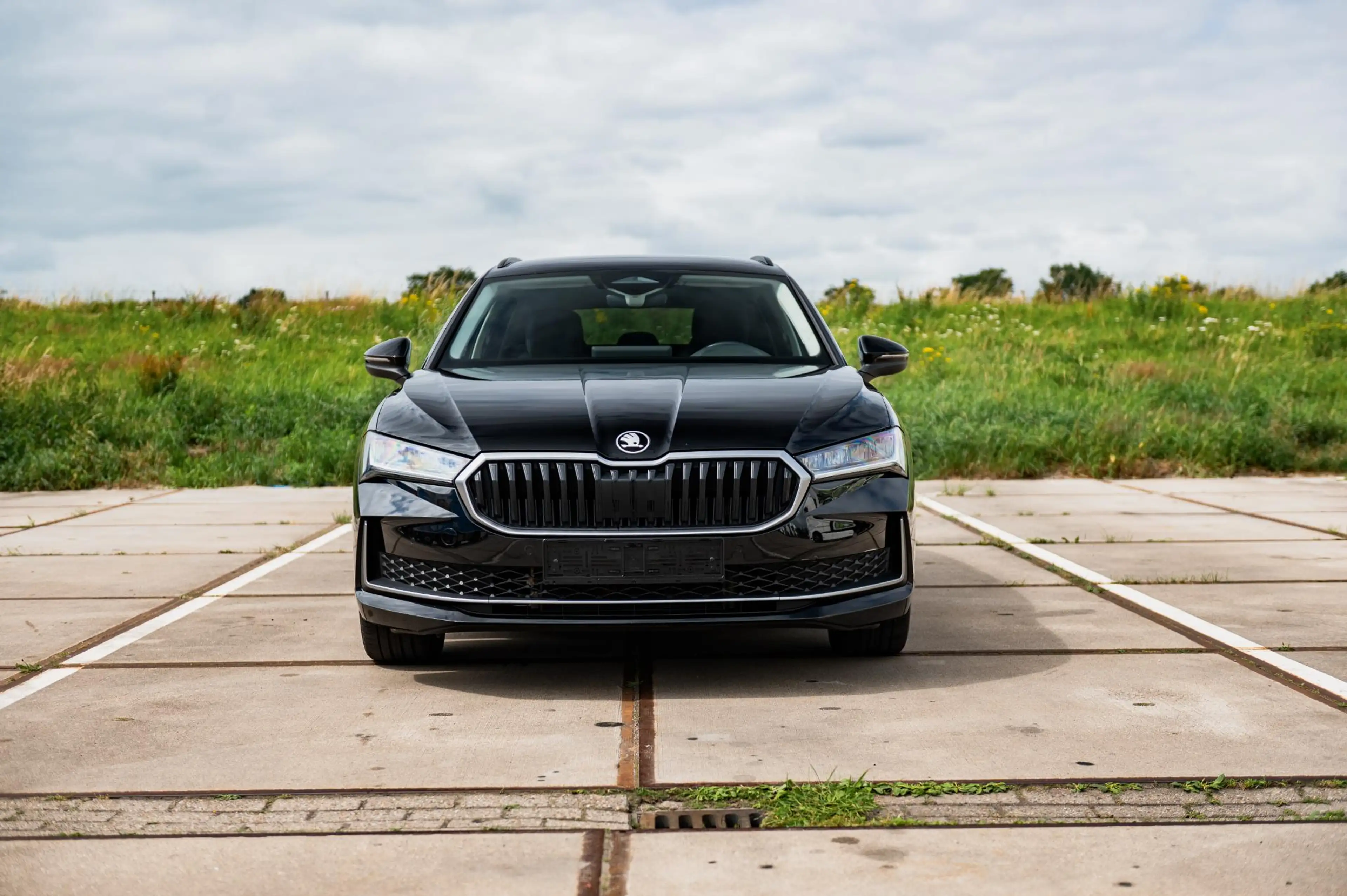 Skoda Superb Combi 1.5 TSI PHEV Selection | TREKHAAK | SUNSET | — photo 3
