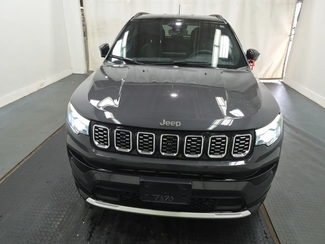Jeep Compass снимка Jeep Compass