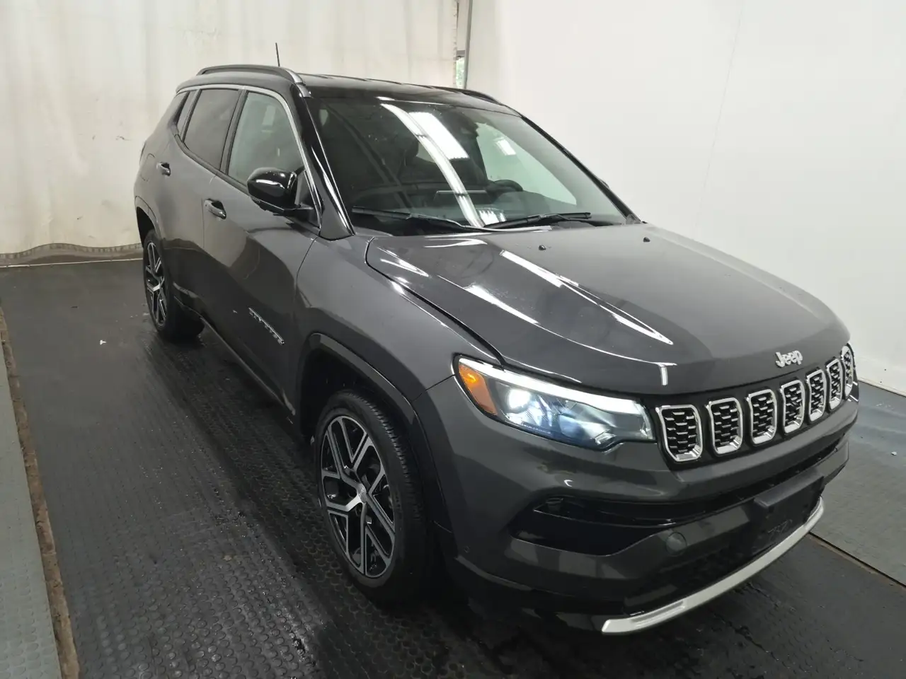 Jeep Compass снимка Jeep Compass