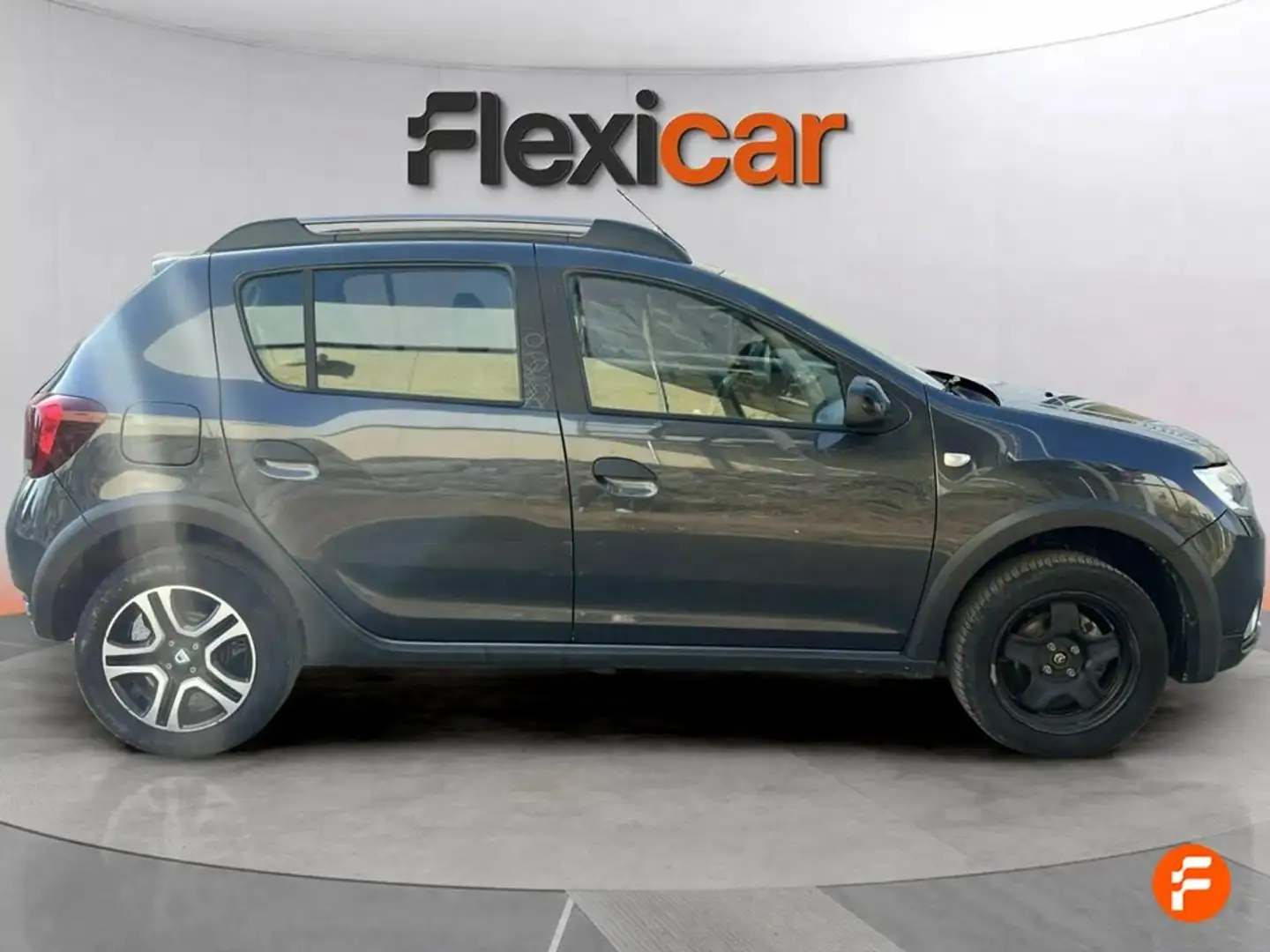 Dacia Sandero Stepway Comfort Blue dCi 70kW (95CV) Gris - 2