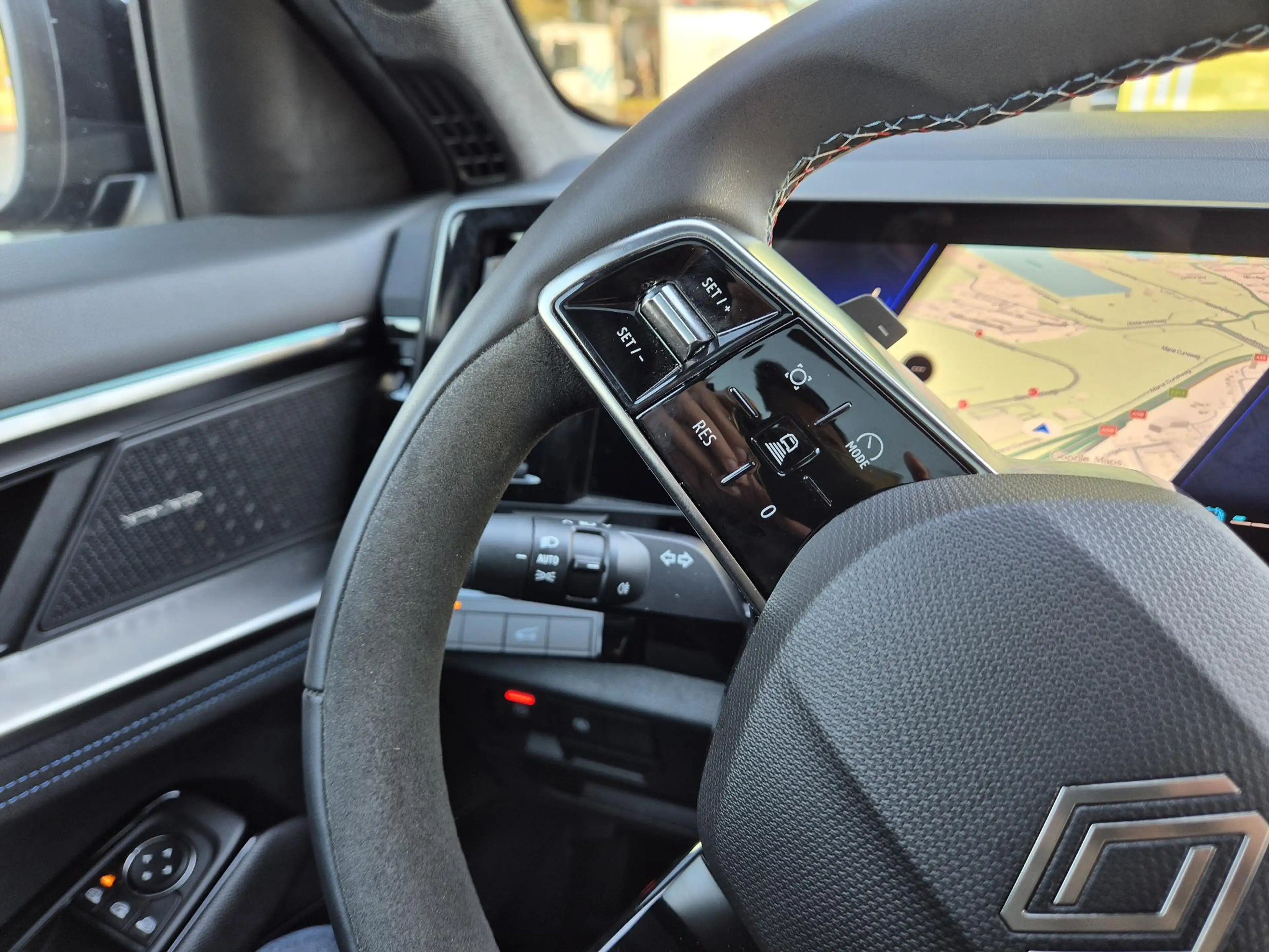 Renault Austral 1.2 E-Tech full hybrid 200 esprit Alpine All Seaso — photo 12