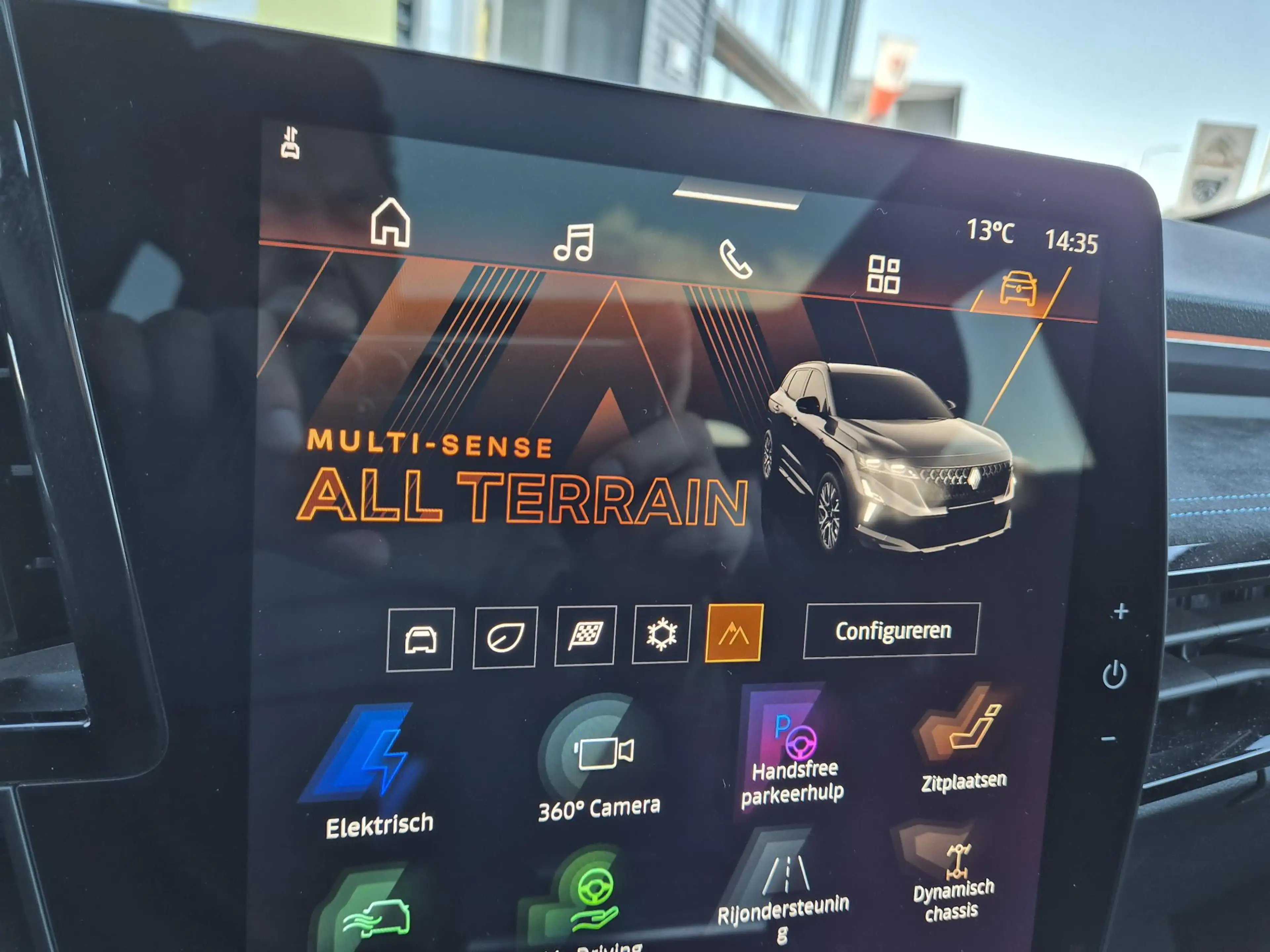 Renault Austral 1.2 E-Tech full hybrid 200 esprit Alpine All Seaso — photo 24
