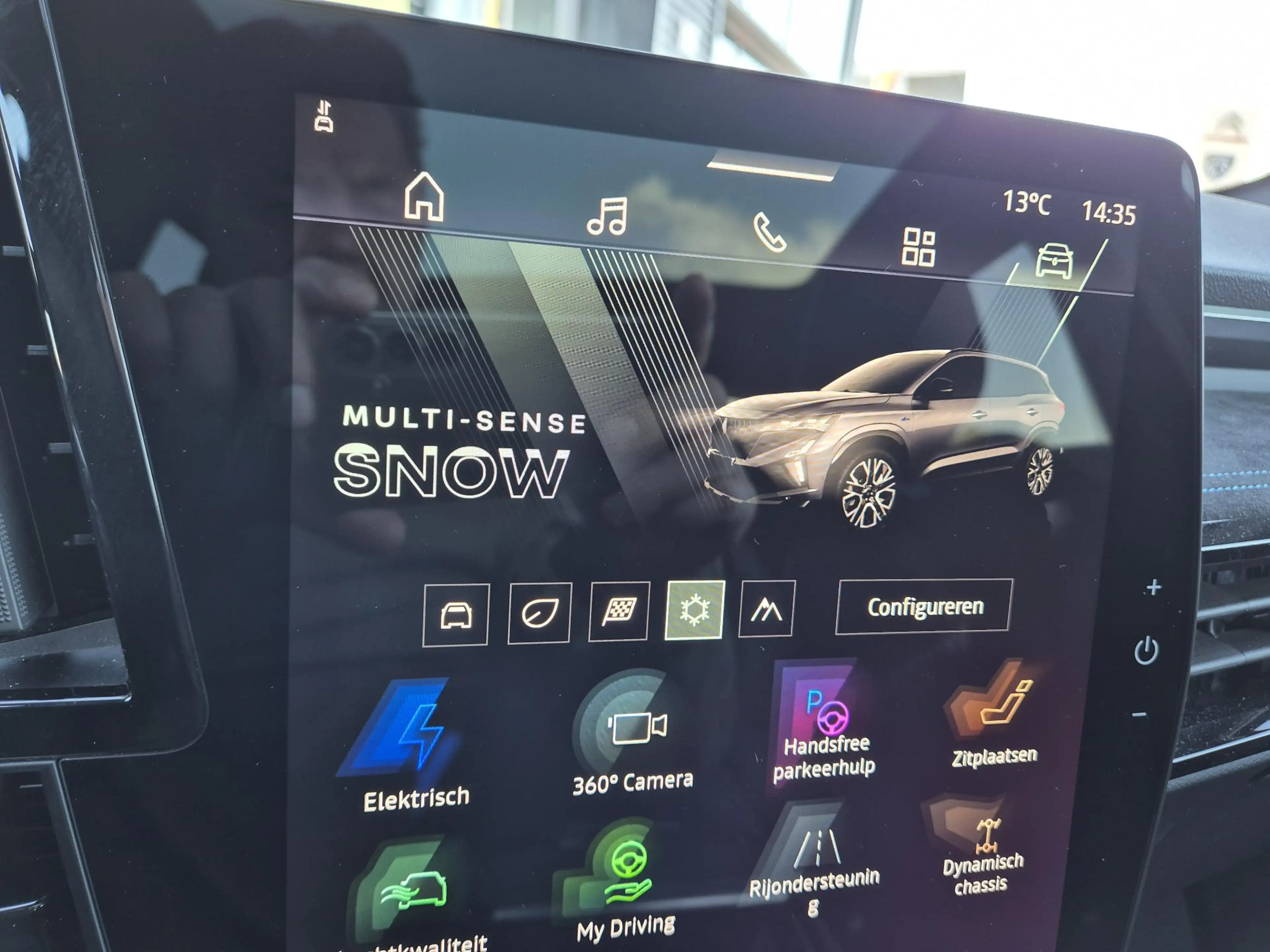 Renault Austral 1.2 E-Tech full hybrid 200 esprit Alpine All Seaso — photo 23