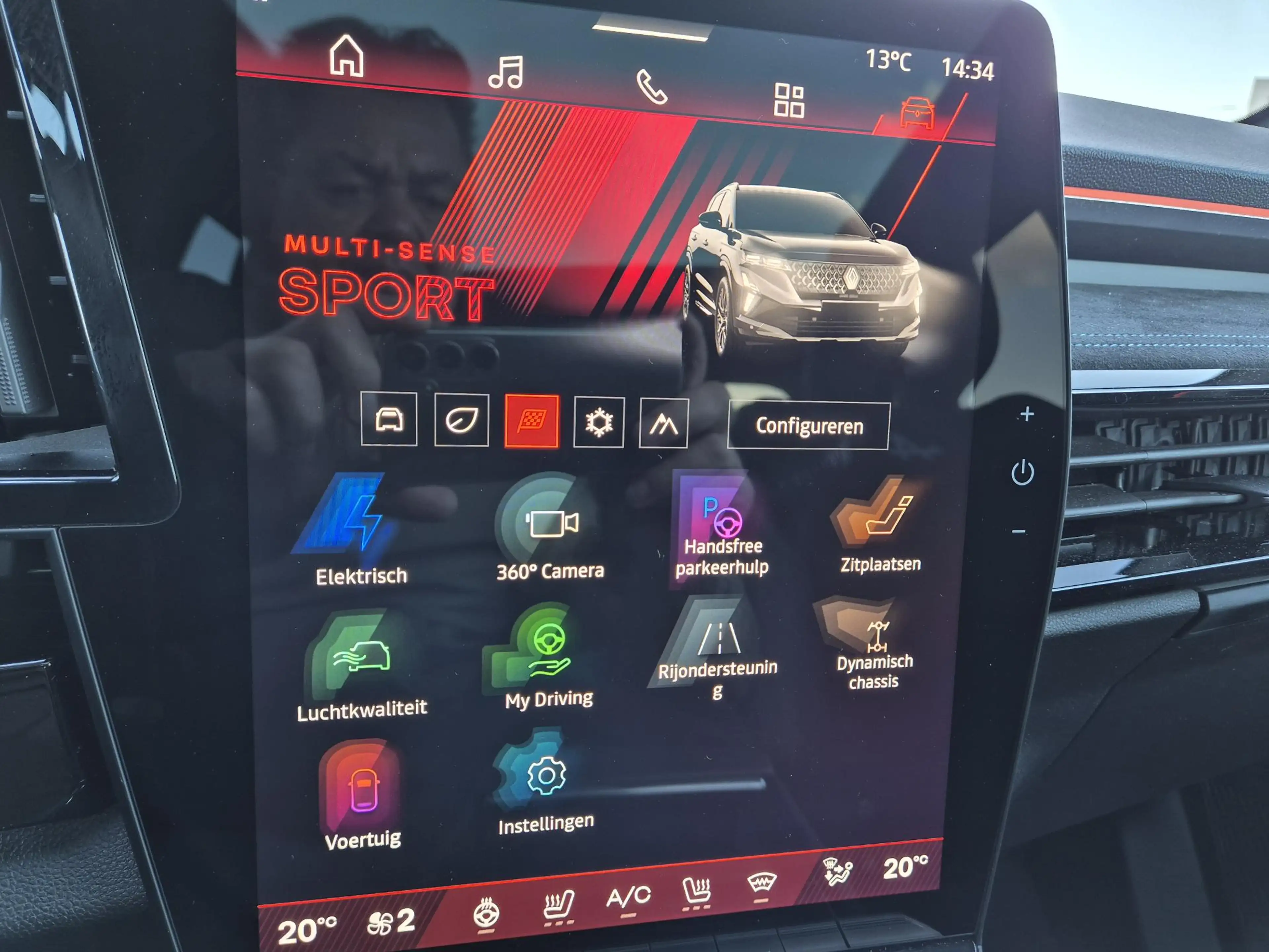 Renault Austral 1.2 E-Tech full hybrid 200 esprit Alpine All Seaso — photo 20