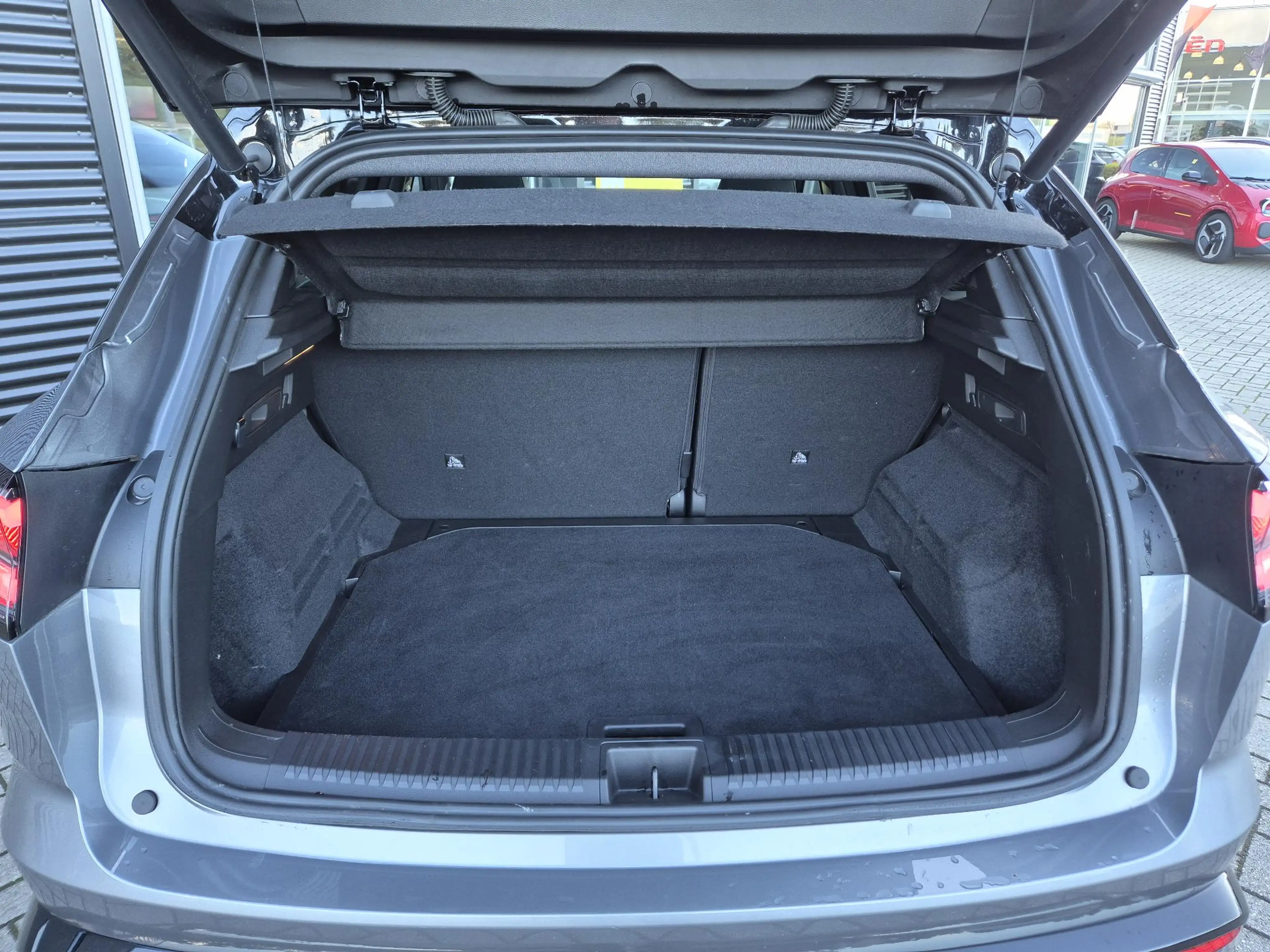 Renault Austral 1.2 E-Tech full hybrid 200 esprit Alpine All Seaso — photo 34