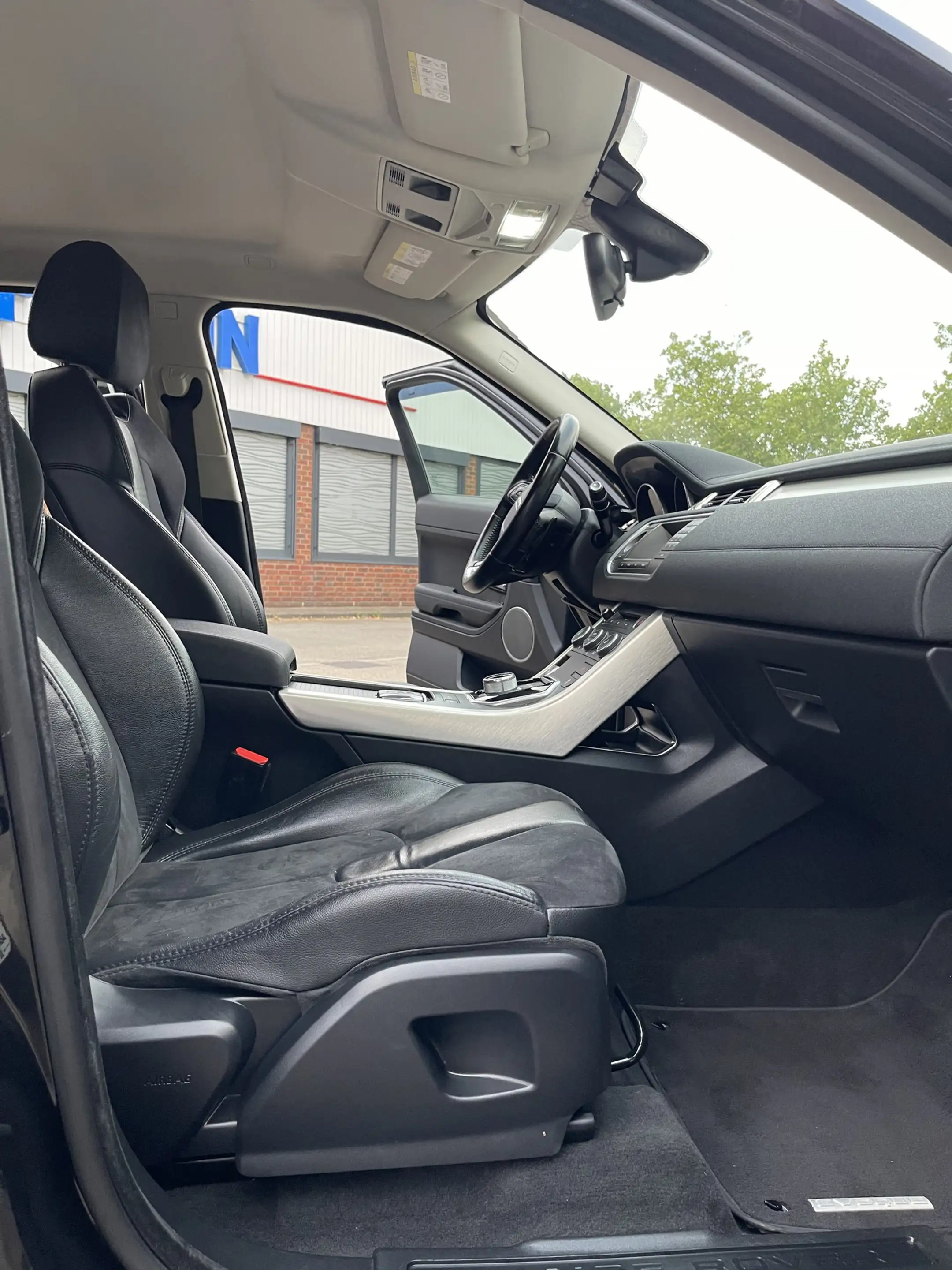 Land Rover Range Rover Evoque Pure 2.2 TD4| AUTOMATIK| SPORT| PDC| TEMPO| KLIMA| — photo 12