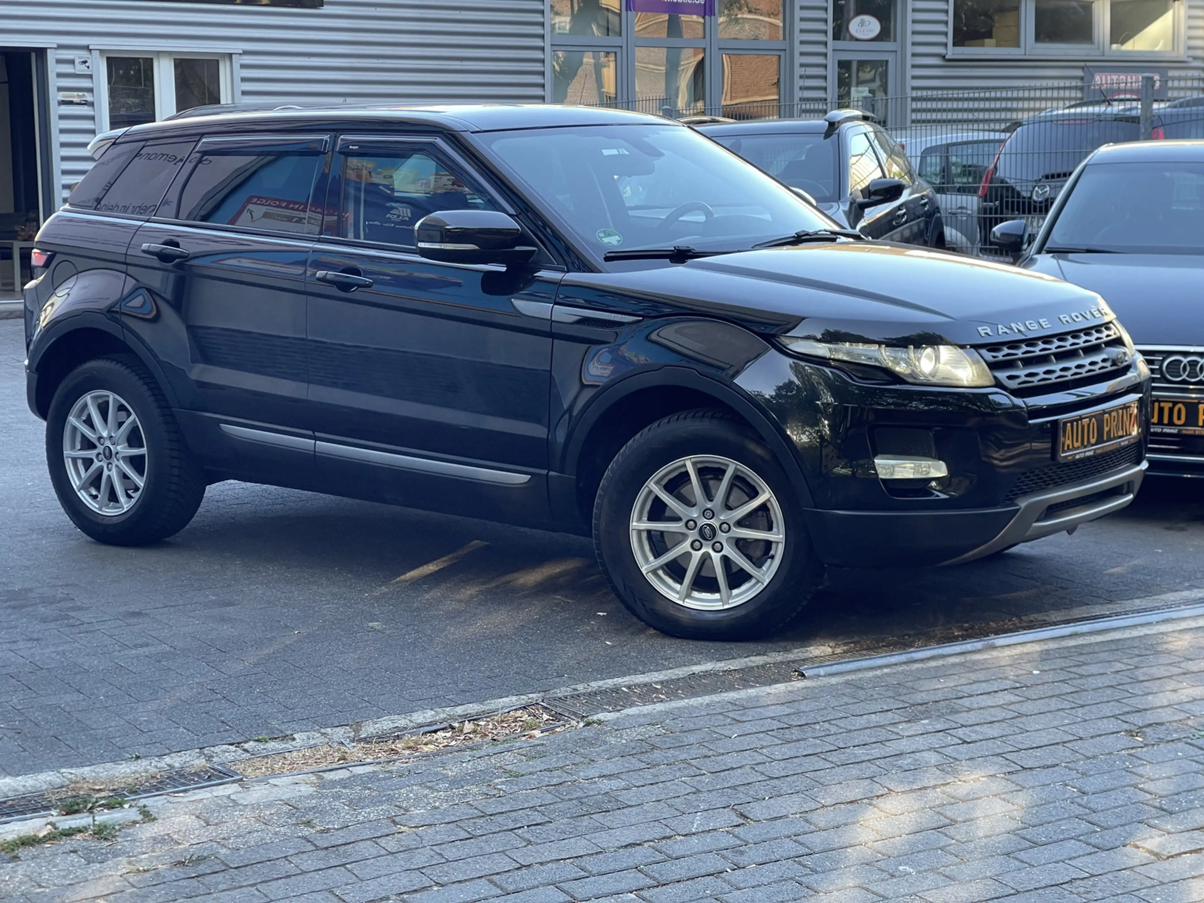 Land Rover Range Rover Evoque Pure 2.2 TD4| AUTOMATIK| SPORT| PDC| TEMPO| KLIMA| — photo 2