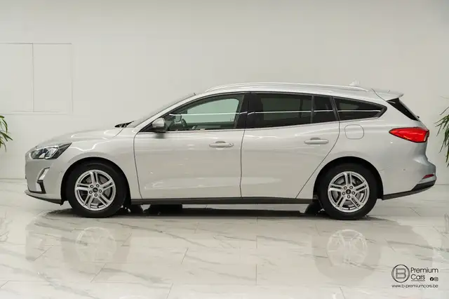 Ford Focus view 8