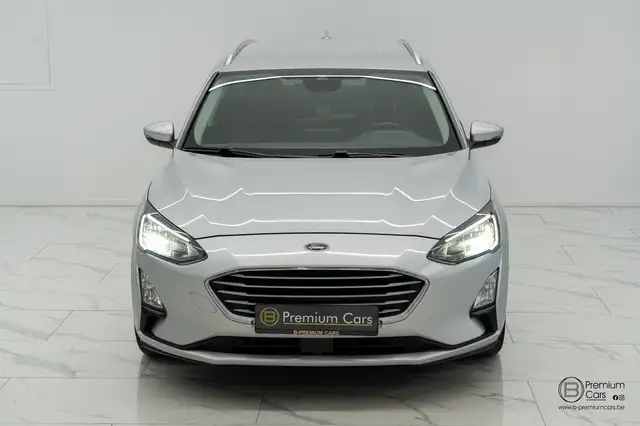 Ford Focus view 4
