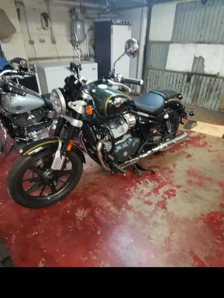 Royal Enfield Super Meteor 650