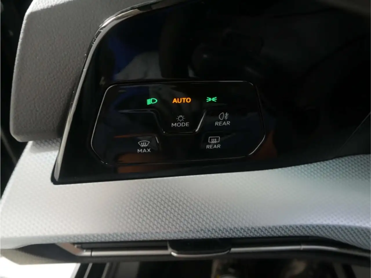 Volkswagen Golf 1.5 eTSI GOAL DSG NAV/LED/ACC/Kamera, миниатюра 18
