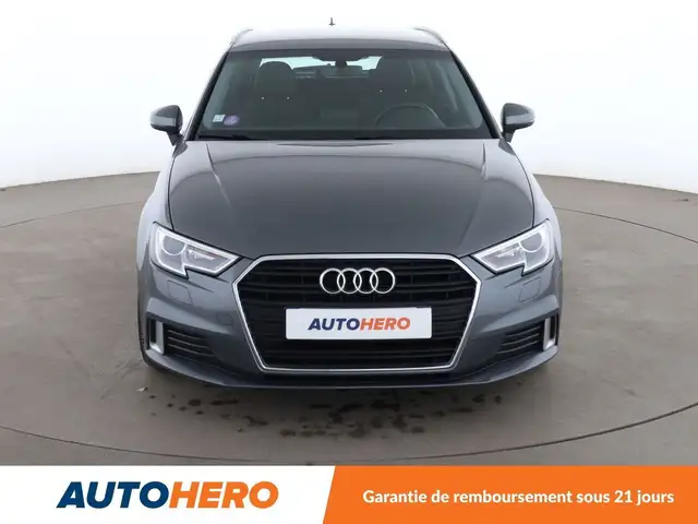 Audi A3 view 9