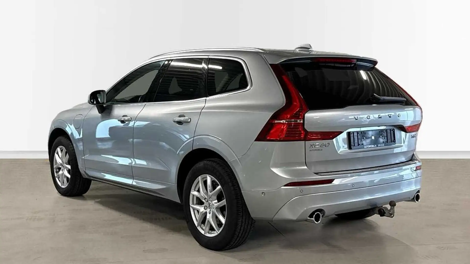 Volvo XC60 Momentum T8 Hybride | Keyless | Leder | Elektrisch Silber - 2