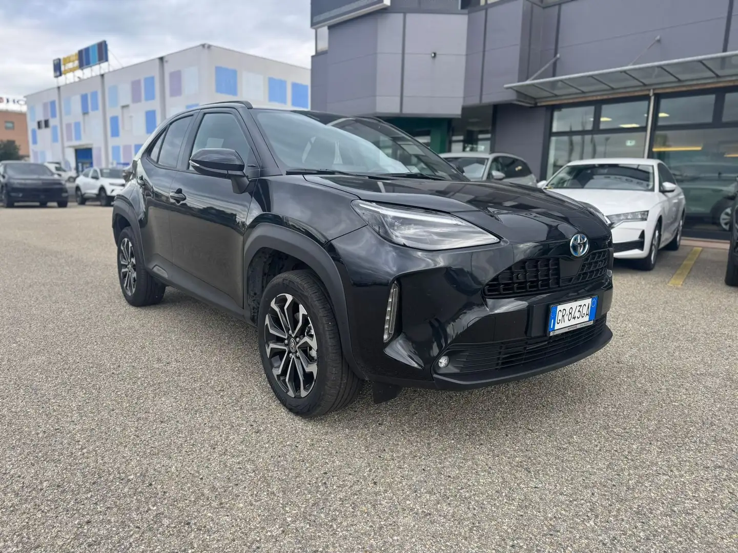Toyota Yaris Cross Yaris Cross 1.5 Hybrid 5p. E-CVT Trend Negru - 2