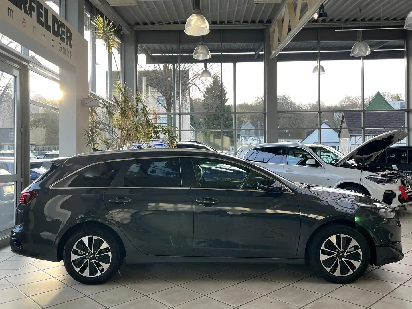 Kia Ceed SW / cee'd SW cee'd SW NAVI*CARPLAY*S+*LHZ*JBL*CAM*elHK*SOFORT Grau - 2