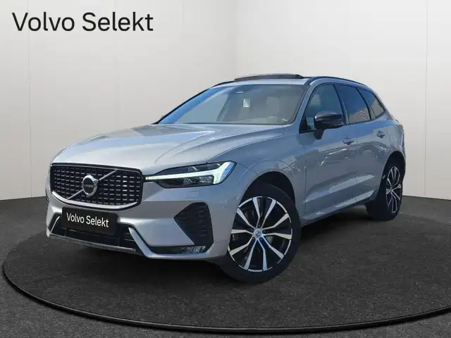 Volvo XC60 B4 Plus Dark / Diesel