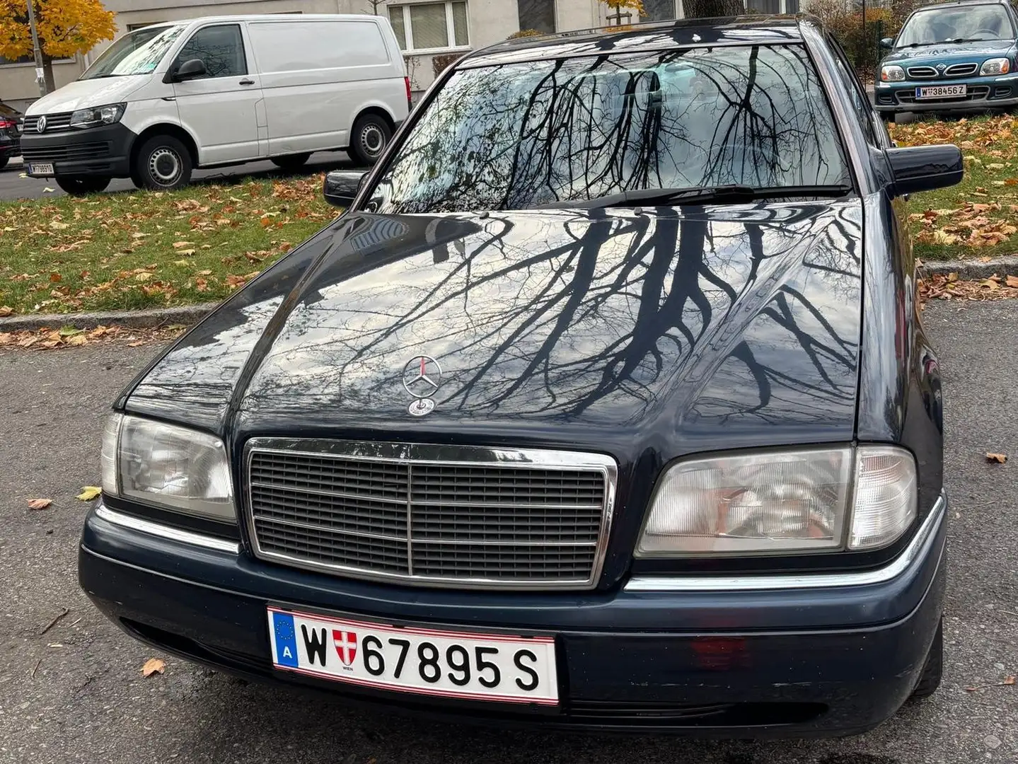 Mercedes-Benz C 180 C 180 Elegance Aut. Blau - 1