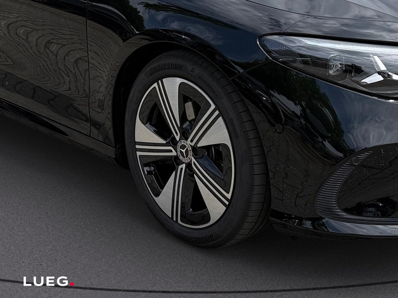 Mercedes-Benz CLA 180 Shooting Brake Airpanel Night Perf SpurW — photo 8