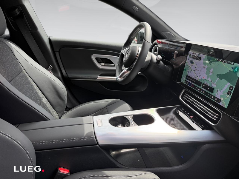 Mercedes-Benz CLA 180 Shooting Brake Airpanel Night Perf SpurW — photo 9