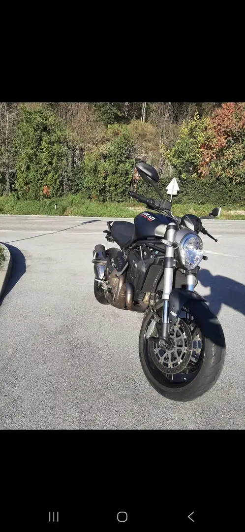 Ducati Monster 821 Dark Nero - 2