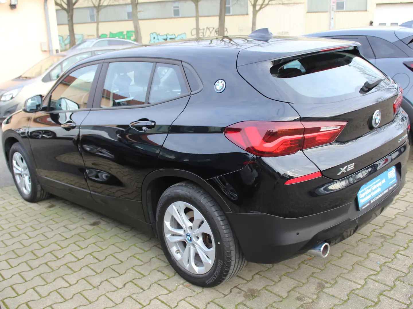 BMW X2 xDrive 25 e Advantage PDC-Spurassist-Allrad Schwarz - 2