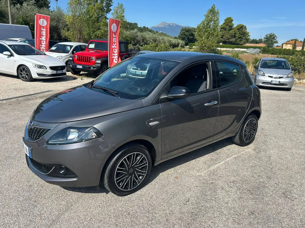 Lancia Ypsilon 2023
