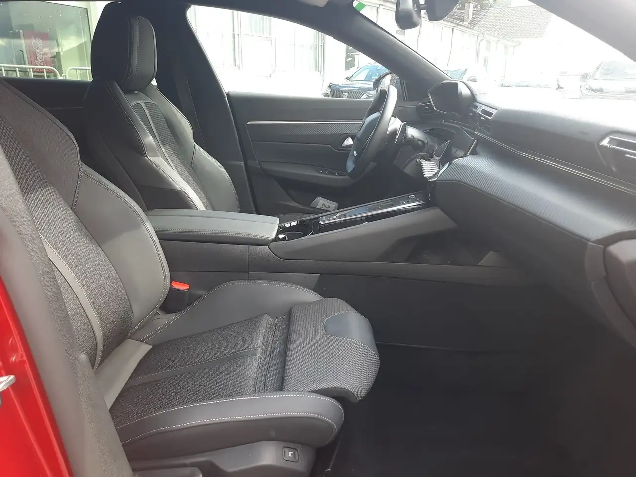 Peugeot 508 1.5 BlueHDi 130 SW Allure Navi Kamera LED 27
