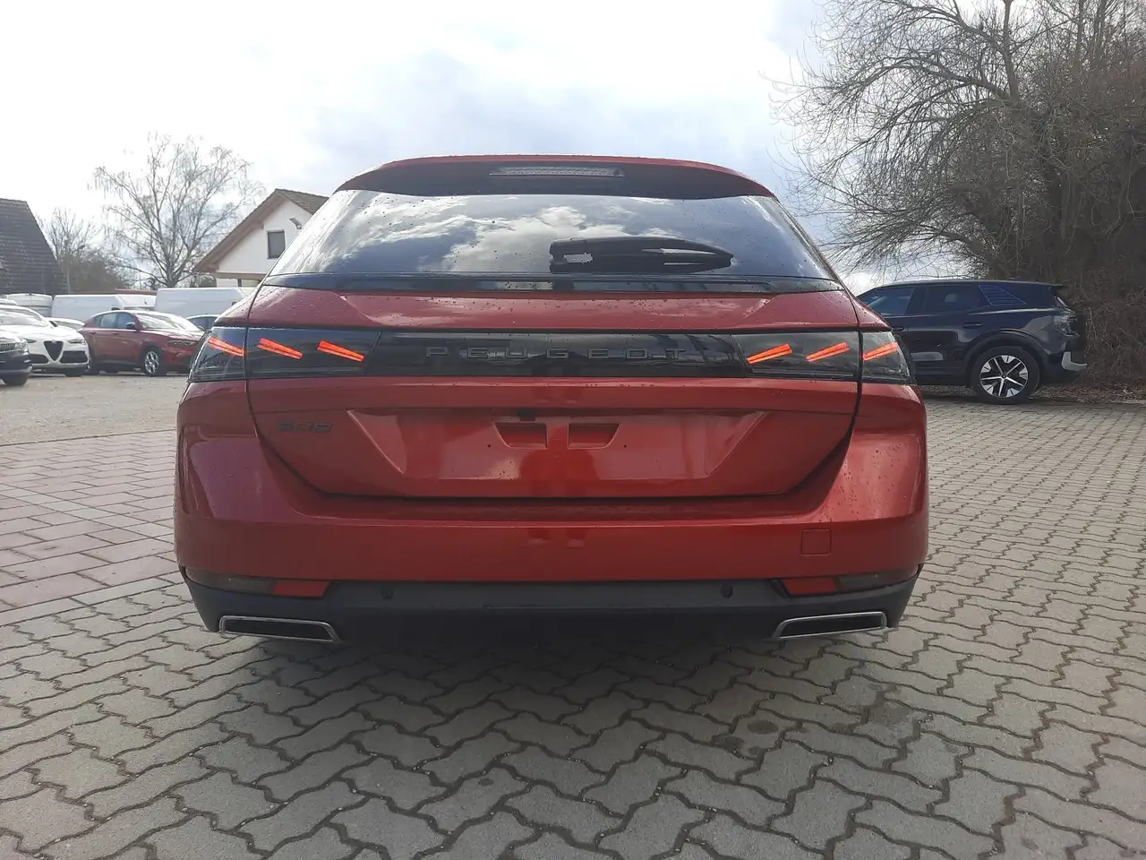 Peugeot 508 1.5 BlueHDi 130 SW Allure Navi Kamera LED 7