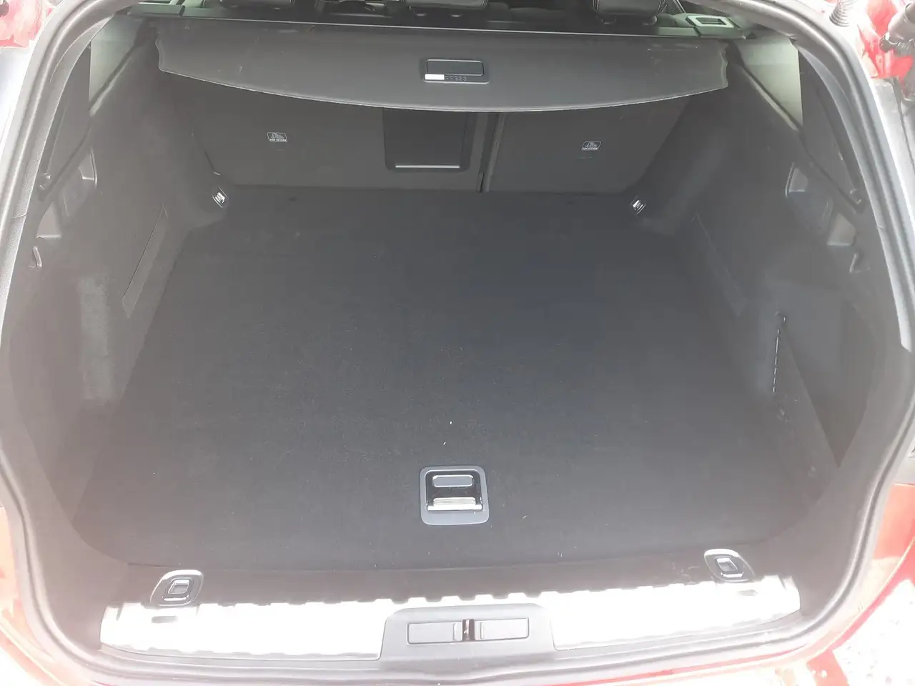Peugeot 508 1.5 BlueHDi 130 SW Allure Navi Kamera LED 30