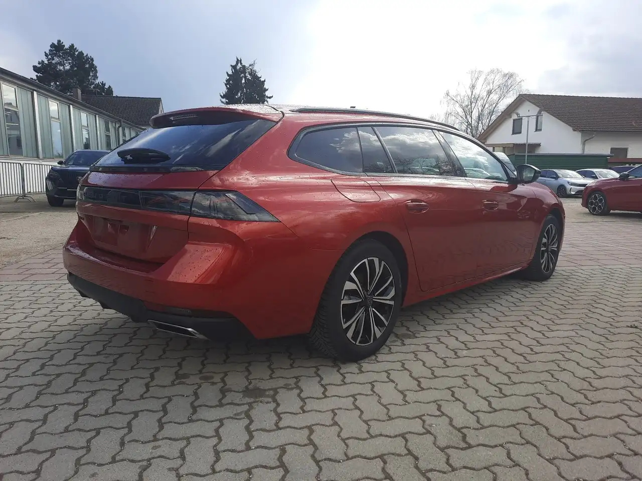 Peugeot 508 1.5 BlueHDi 130 SW Allure Navi Kamera LED 6