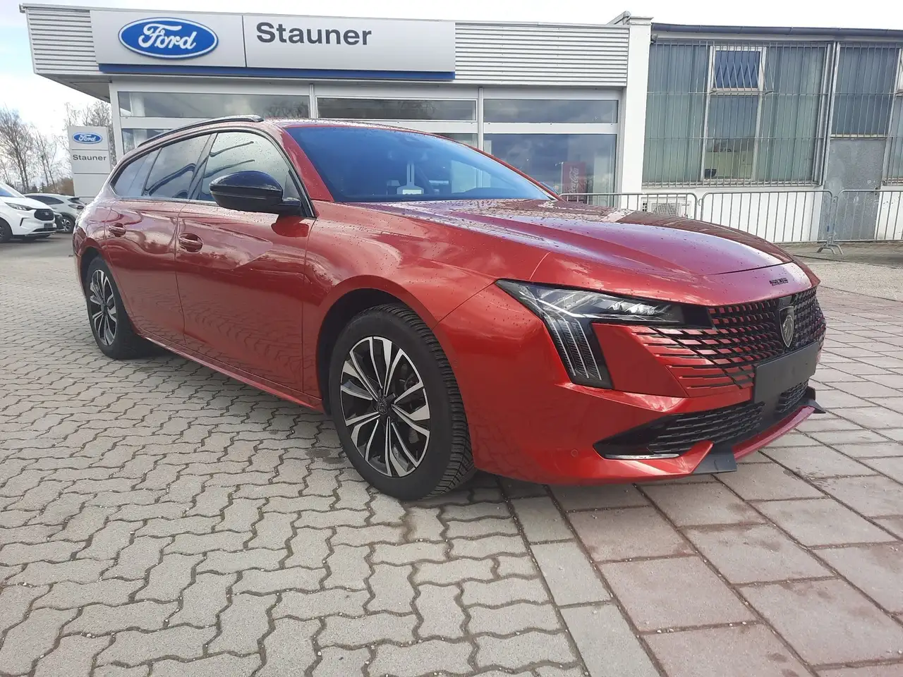 Peugeot 508 1.5 BlueHDi 130 SW Allure Navi Kamera LED 4