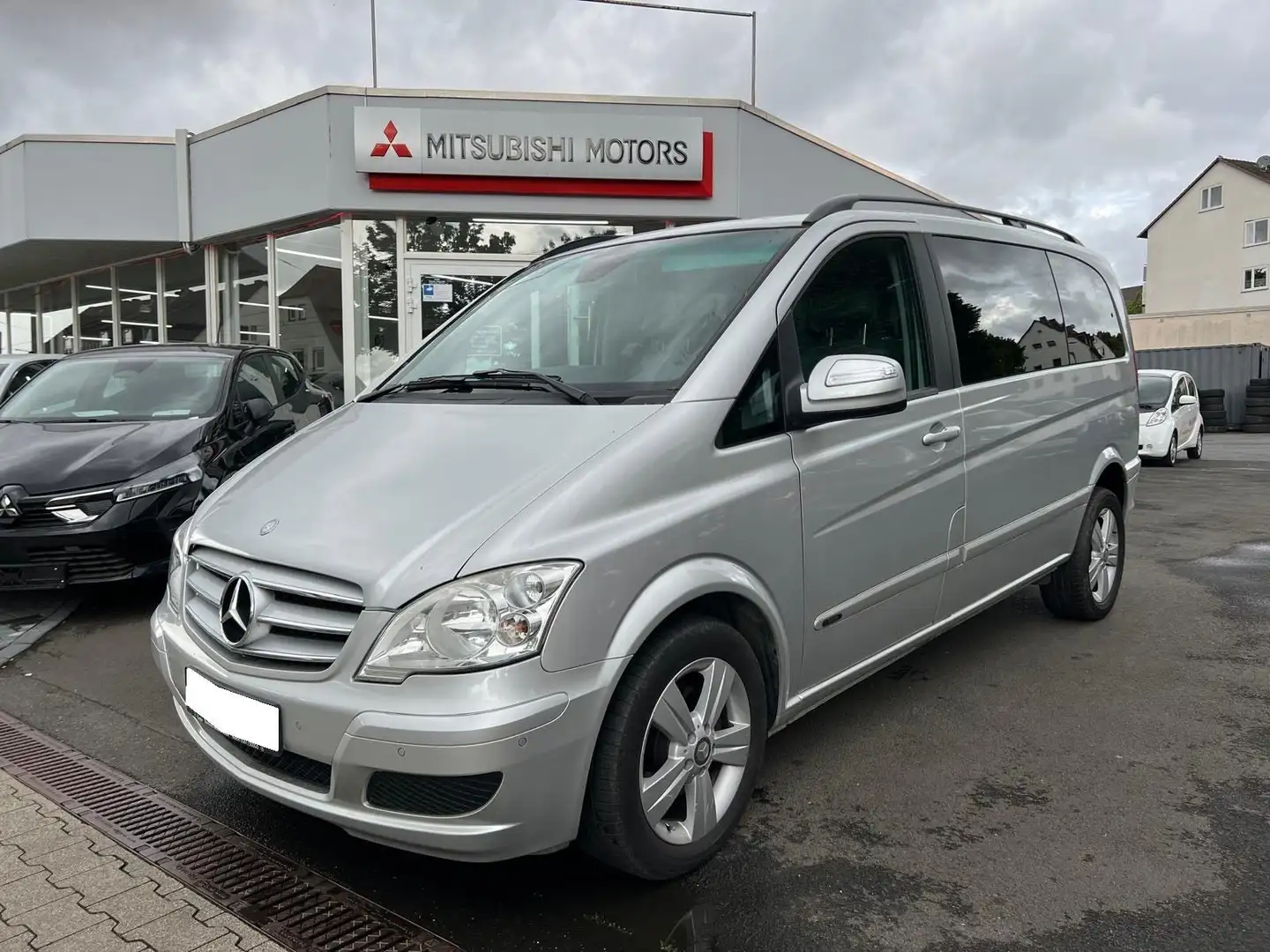 Mercedes-Benz Viano 3.0 CDI Trend Edition Kompakt Silber - 1